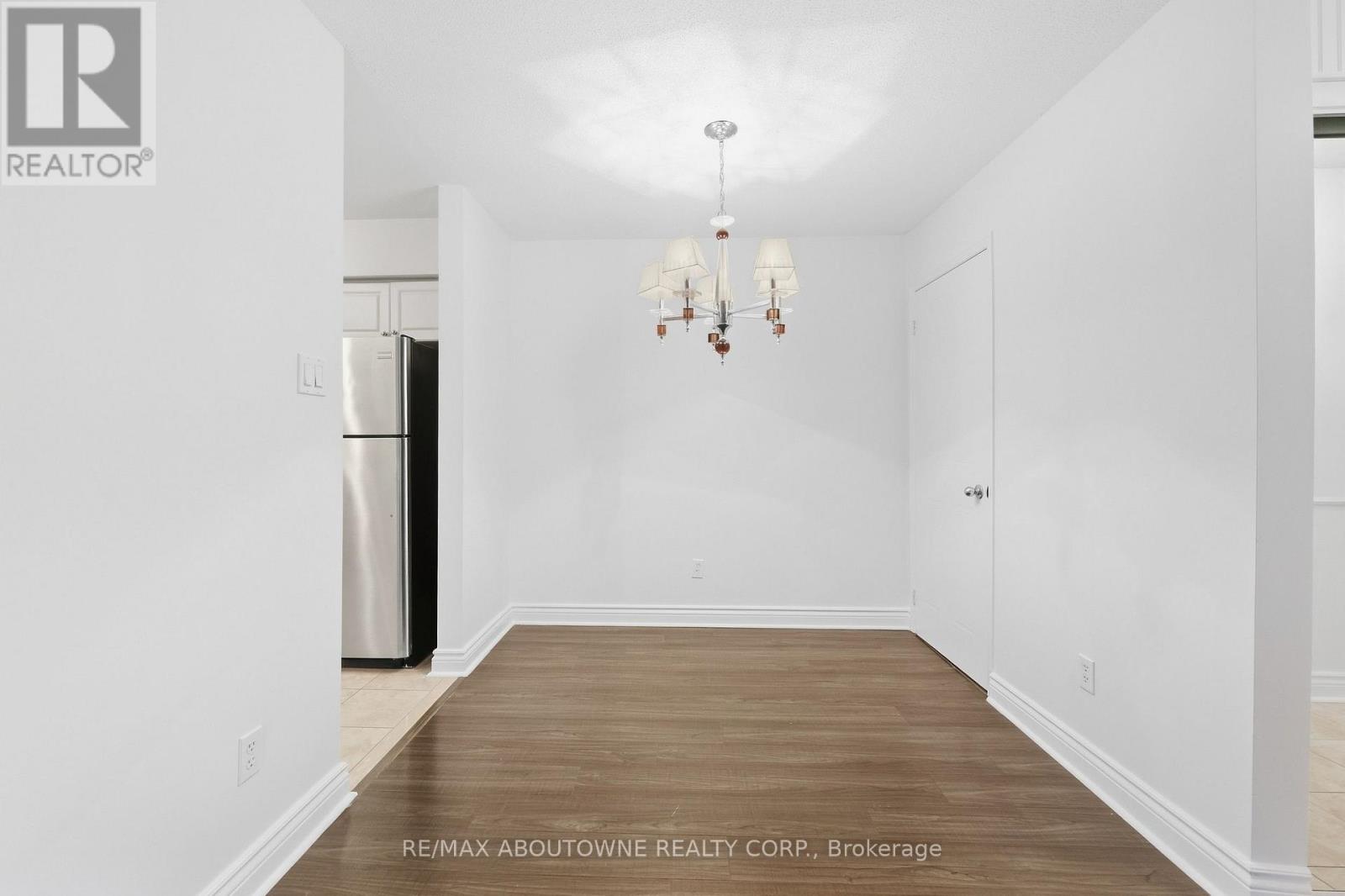 1611 - 1480 Pilgrims Way, Oakville, Ontario  L6M 3G7 - Photo 10 - W13830064