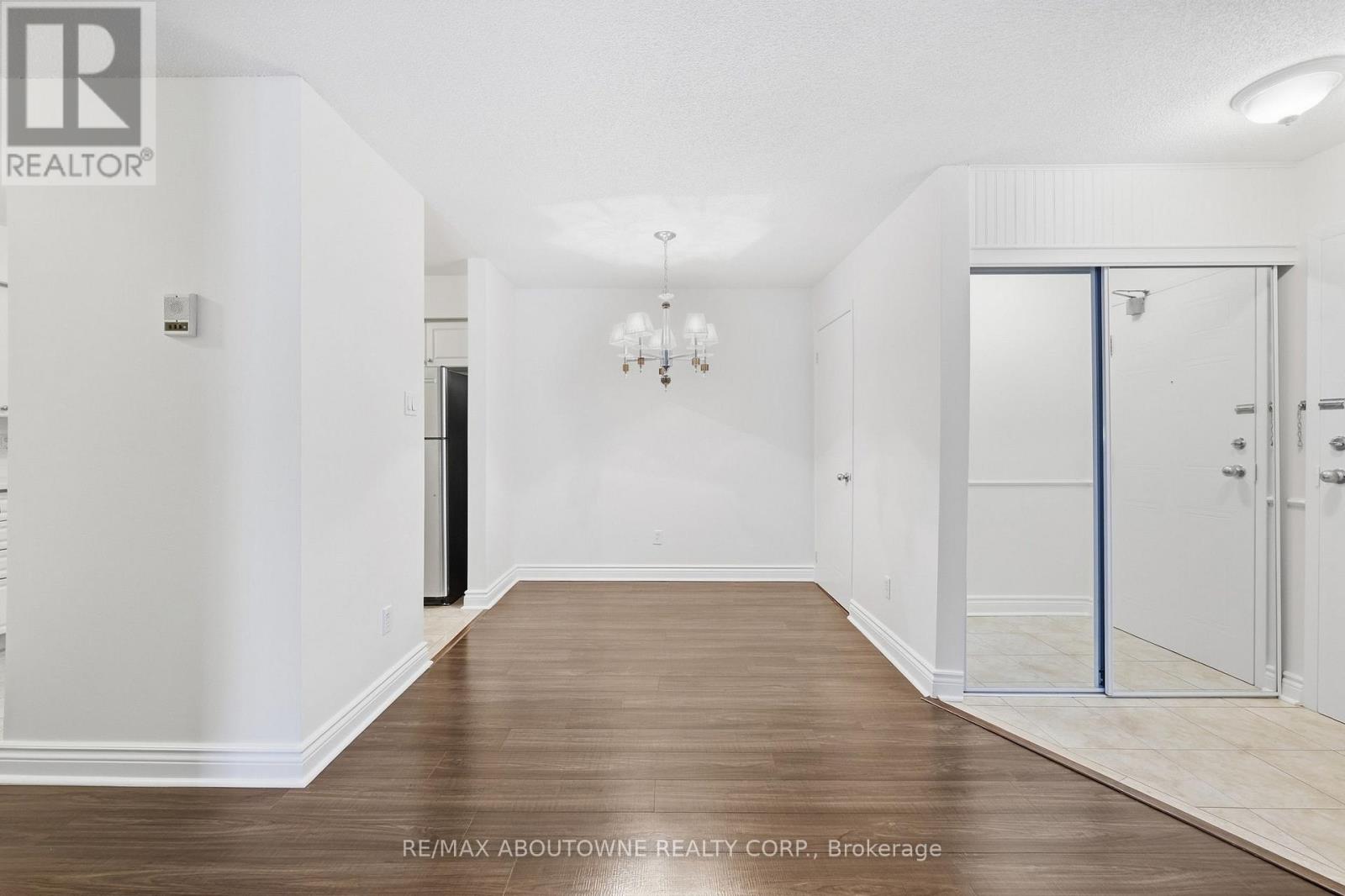 1611 - 1480 Pilgrims Way, Oakville, Ontario  L6M 3G7 - Photo 11 - W13830064