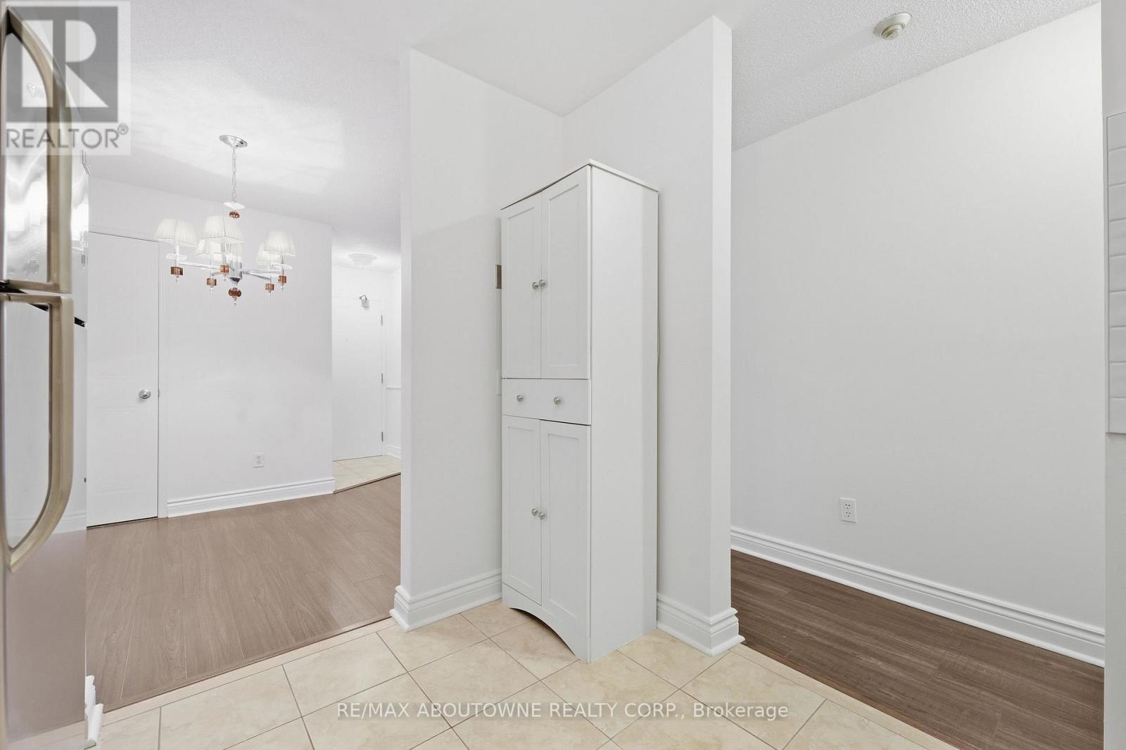 1611 - 1480 Pilgrims Way, Oakville, Ontario  L6M 3G7 - Photo 16 - W13830064