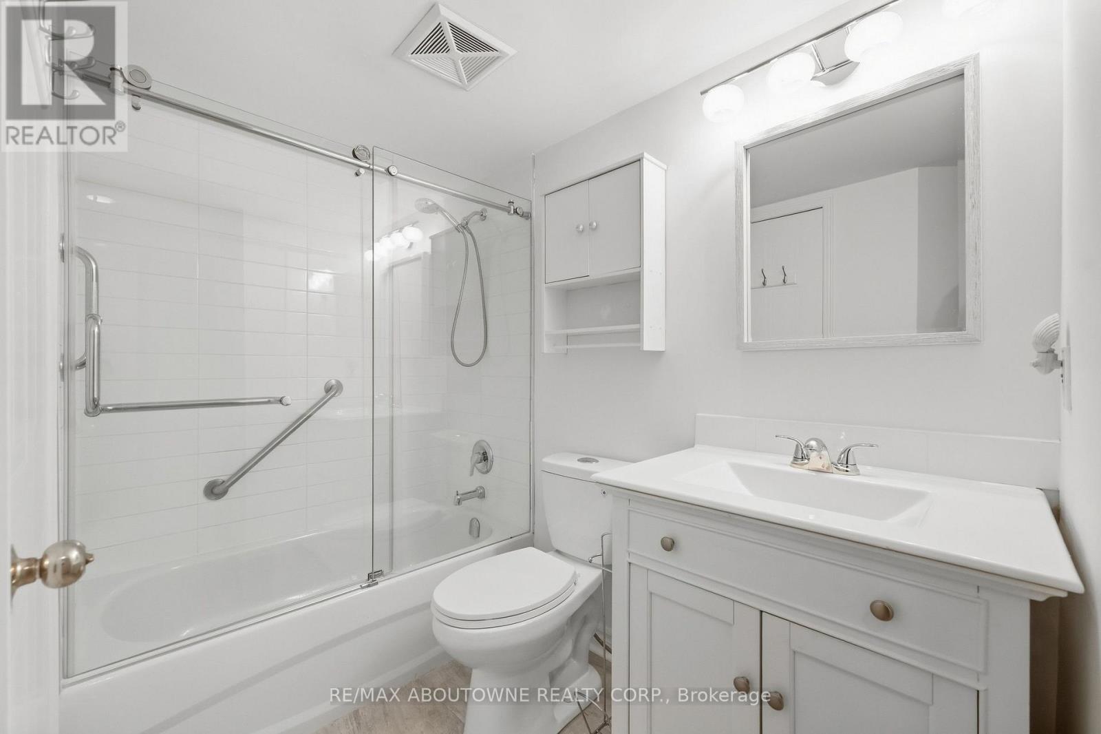 1611 - 1480 Pilgrims Way, Oakville, Ontario  L6M 3G7 - Photo 24 - W13830064