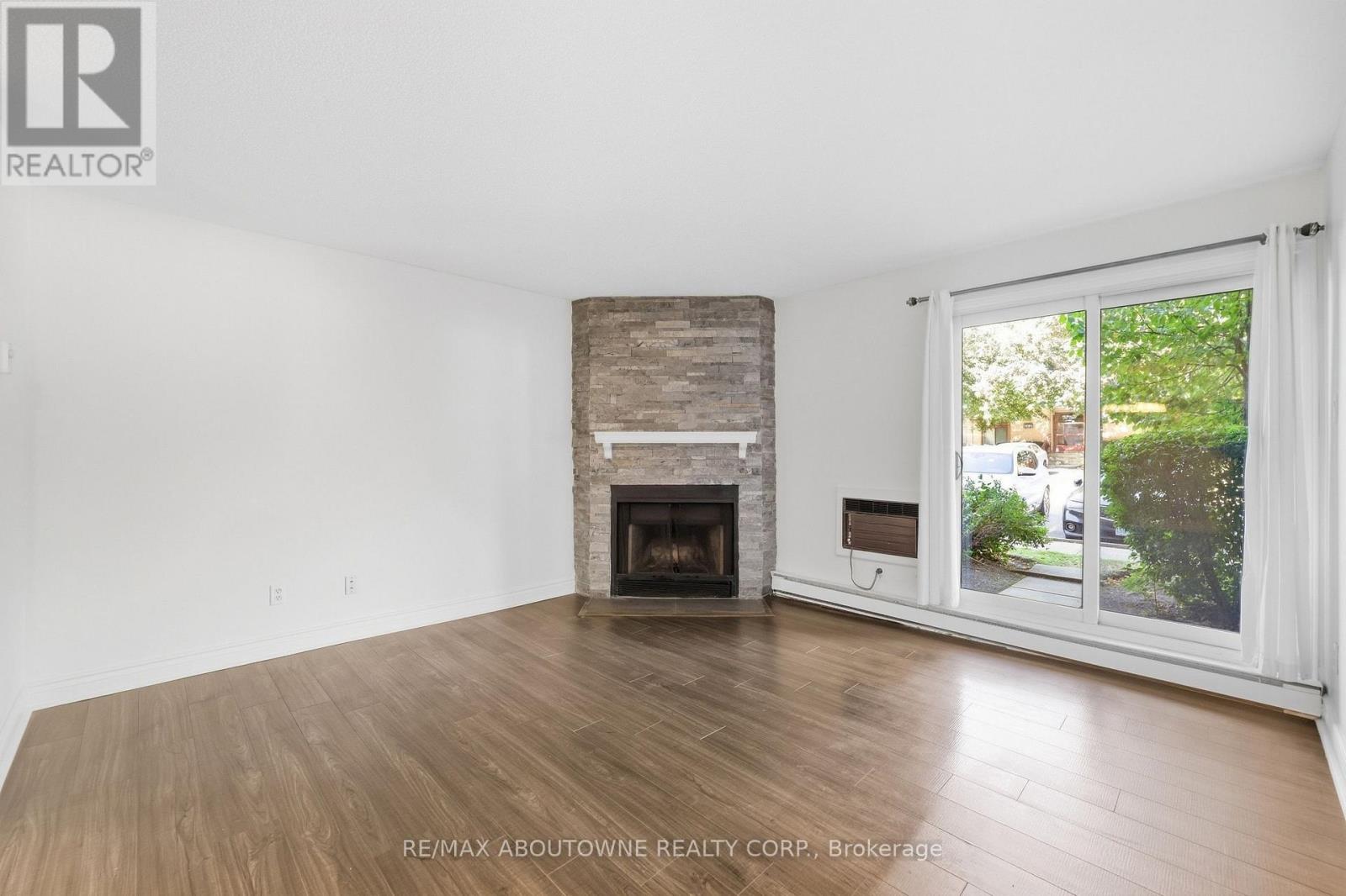 1611 - 1480 Pilgrims Way, Oakville, Ontario  L6M 3G7 - Photo 7 - W13830064