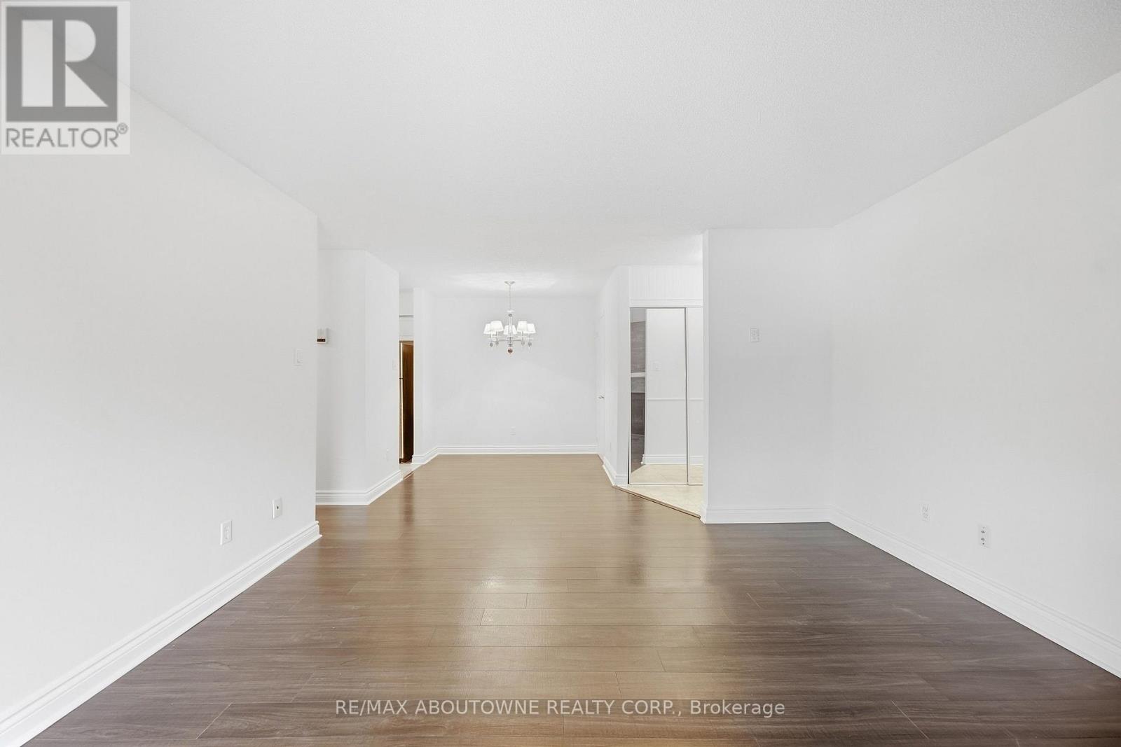 1611 - 1480 Pilgrims Way, Oakville, Ontario  L6M 3G7 - Photo 9 - W13830064