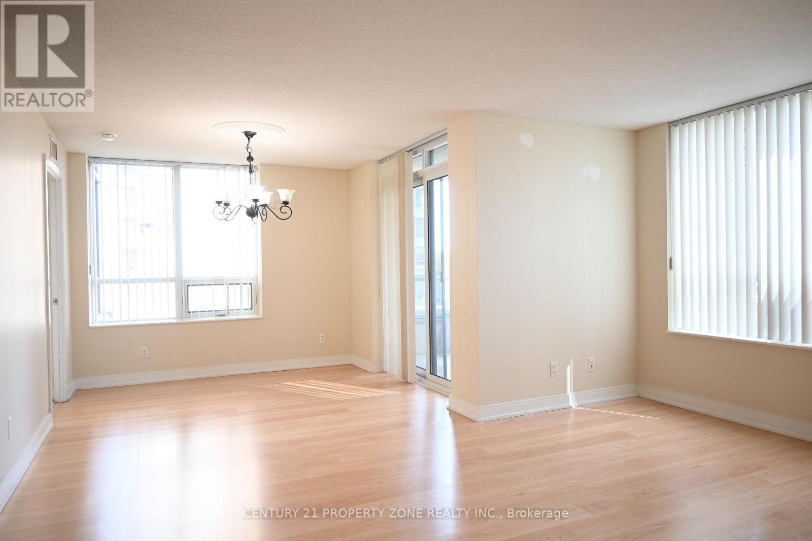 542 - 35 Viking Lane, Toronto, Ontario  M9B 0A2 - Photo 8 - W13826494