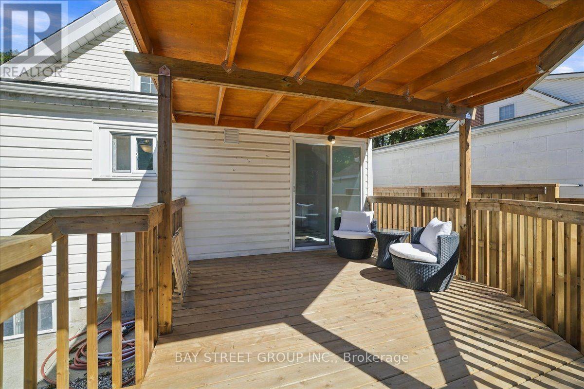 325 Chatham Street, Brantford, Ontario  N3S 4H7 - Photo 6 - X13829956
