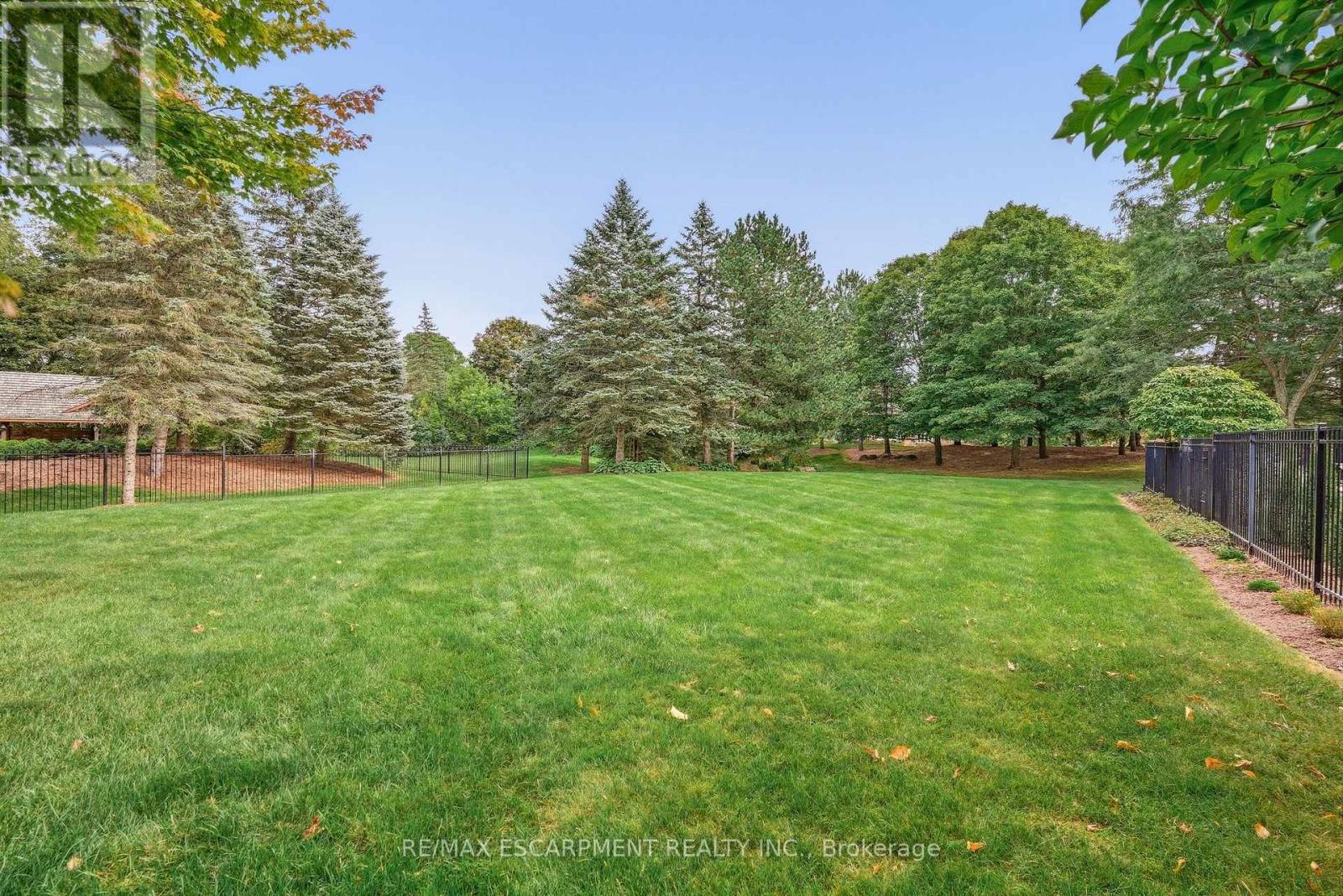 18 Blackberry Place, Hamilton, Ontario  L0R 1H2 - Photo 49 - X13829978