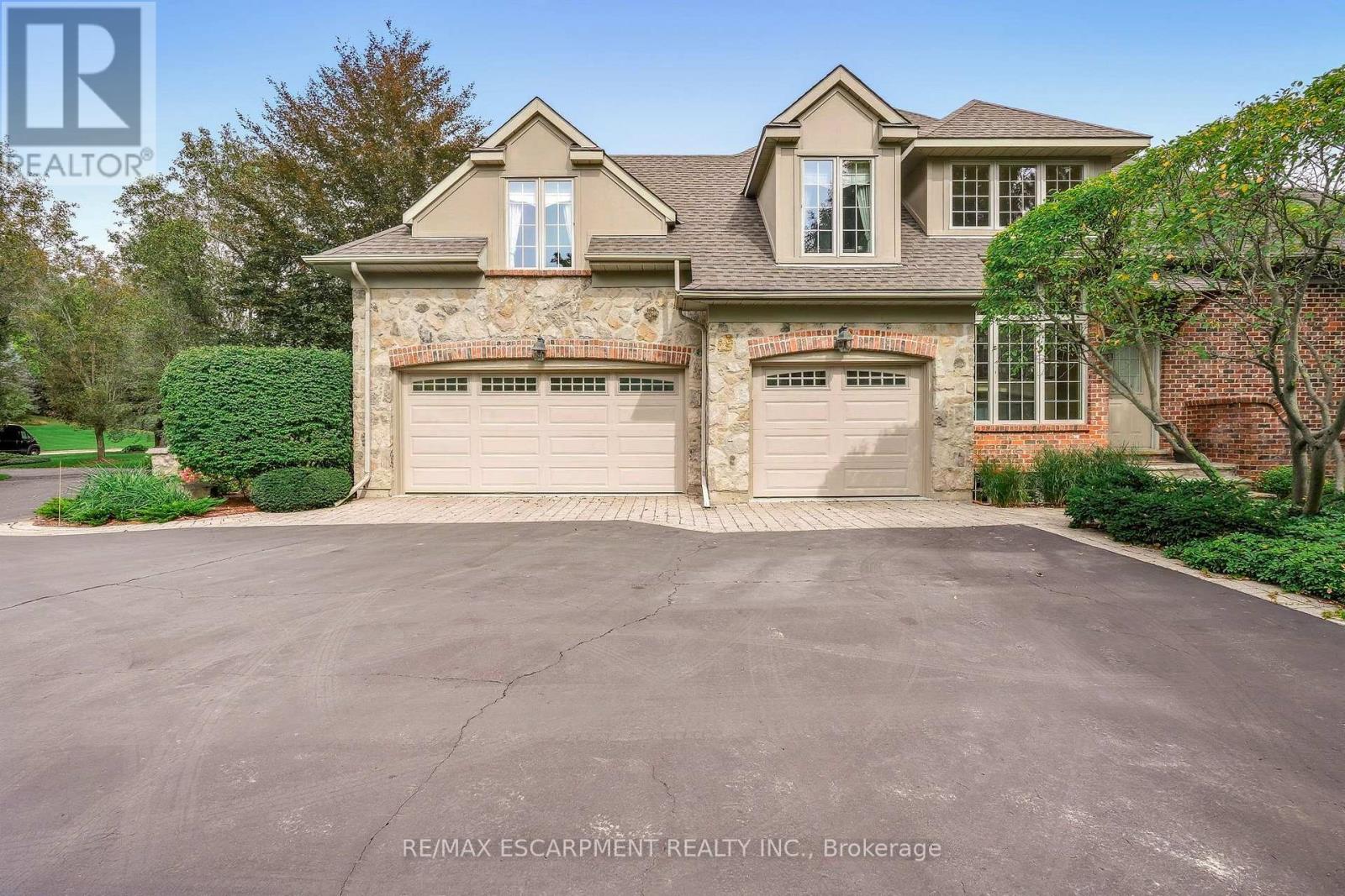 18 Blackberry Place, Hamilton, Ontario  L0R 1H2 - Photo 6 - X13829978