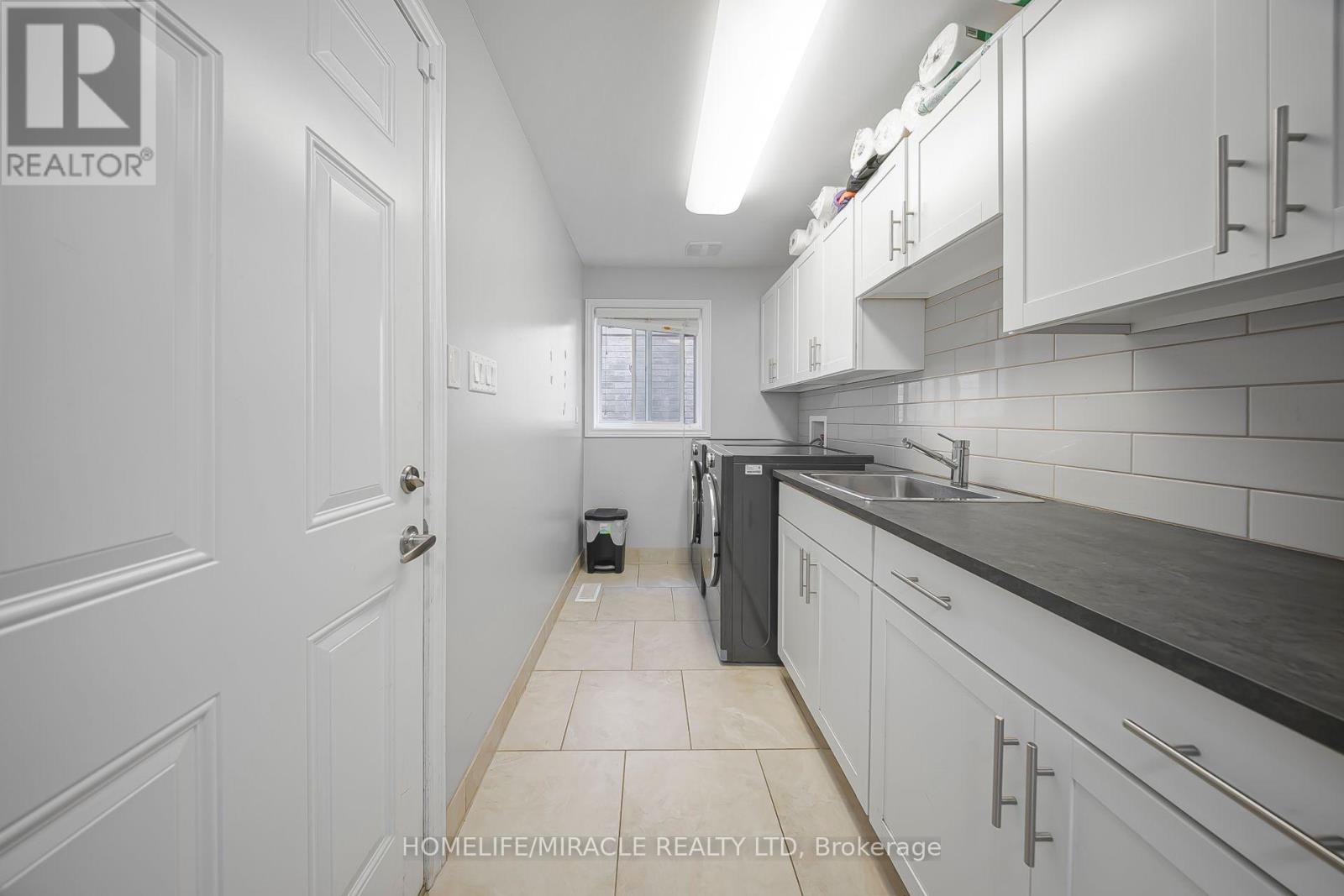 795 Robert Ferrie Drive, Kitchener, Ontario  N2R 0B9 - Photo 13 - X13829994