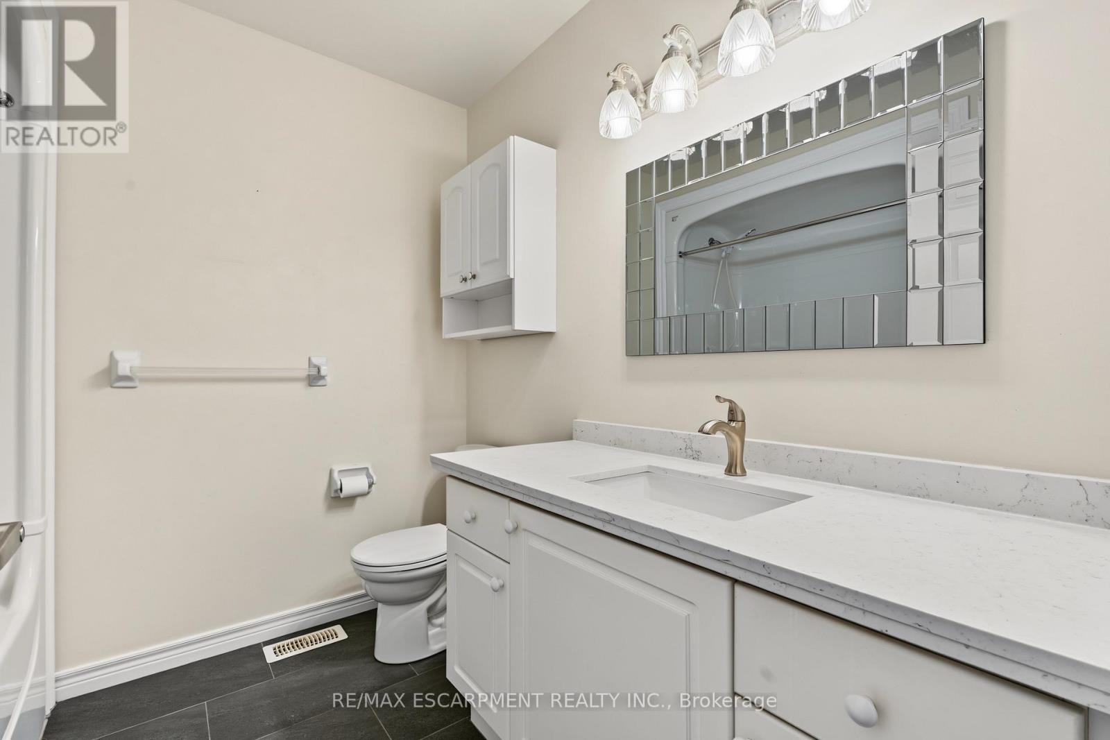 4 - 173 Wilson Street W, Hamilton, Ontario  L9G 1N4 - Photo 20 - X13829998