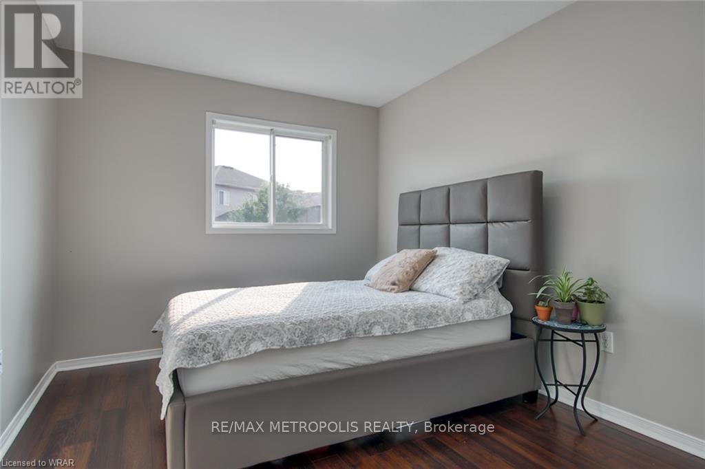Upper - 1369 Old Zeller Drive, Kitchener, Ontario  N2A 0C6 - Photo 18 - X13830012