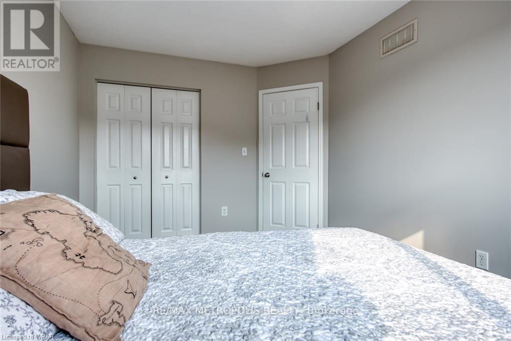 Upper - 1369 Old Zeller Drive, Kitchener, Ontario  N2A 0C6 - Photo 19 - X13830012