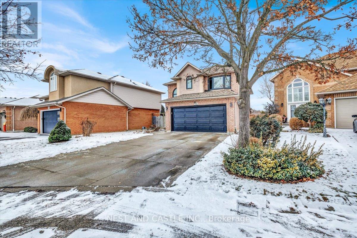 13 Treeview Court, Hamilton, Ontario  L8J 3R7 - Photo 2 - X13830052