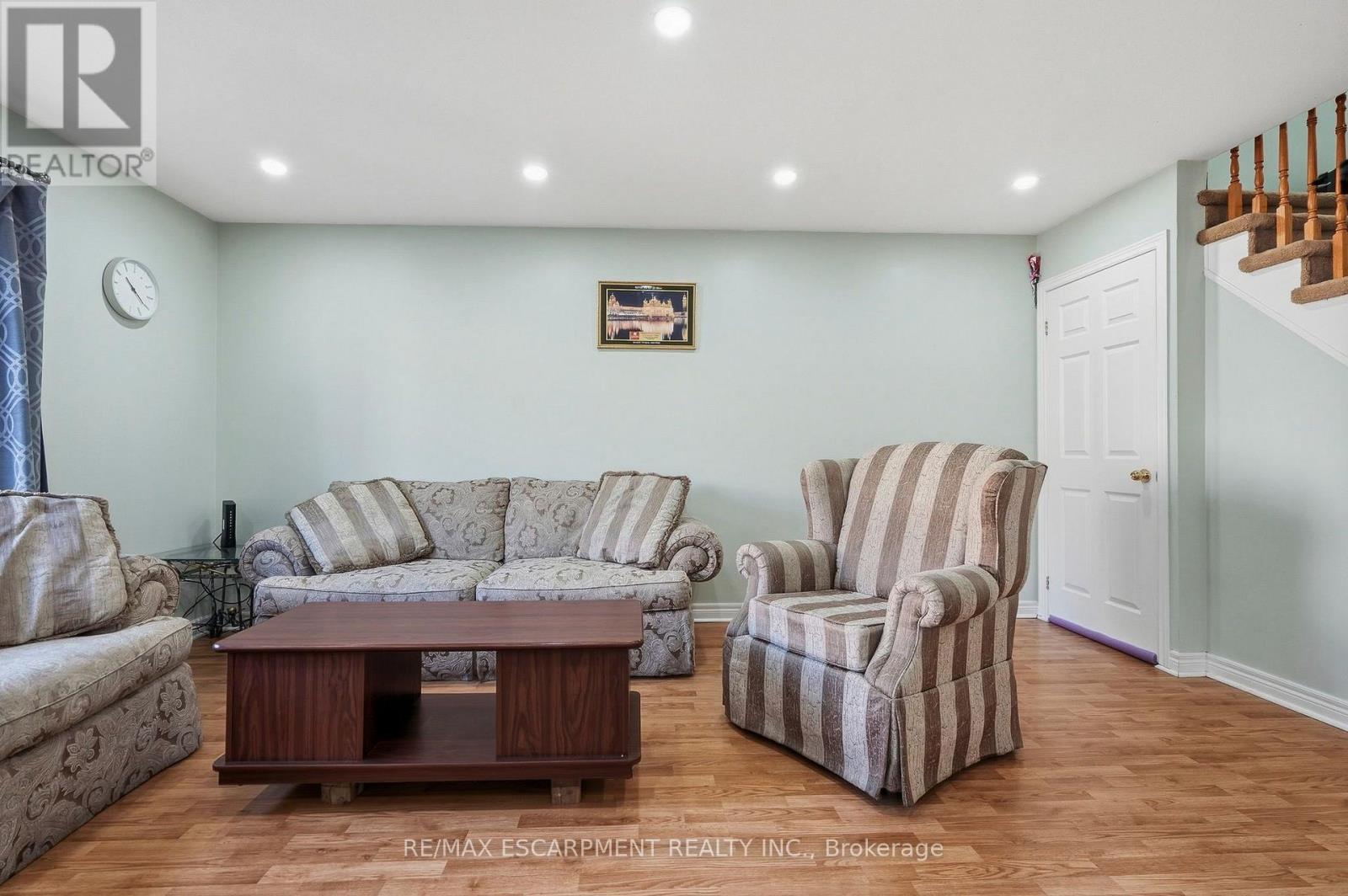 31 Peachwood Crescent, Hamilton, Ontario  L8E 5Z7 - Photo 10 - X13830082