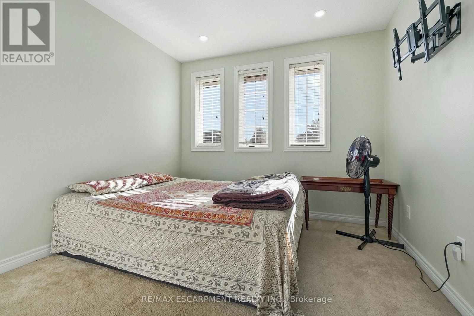 31 Peachwood Crescent, Hamilton, Ontario  L8E 5Z7 - Photo 20 - X13830082