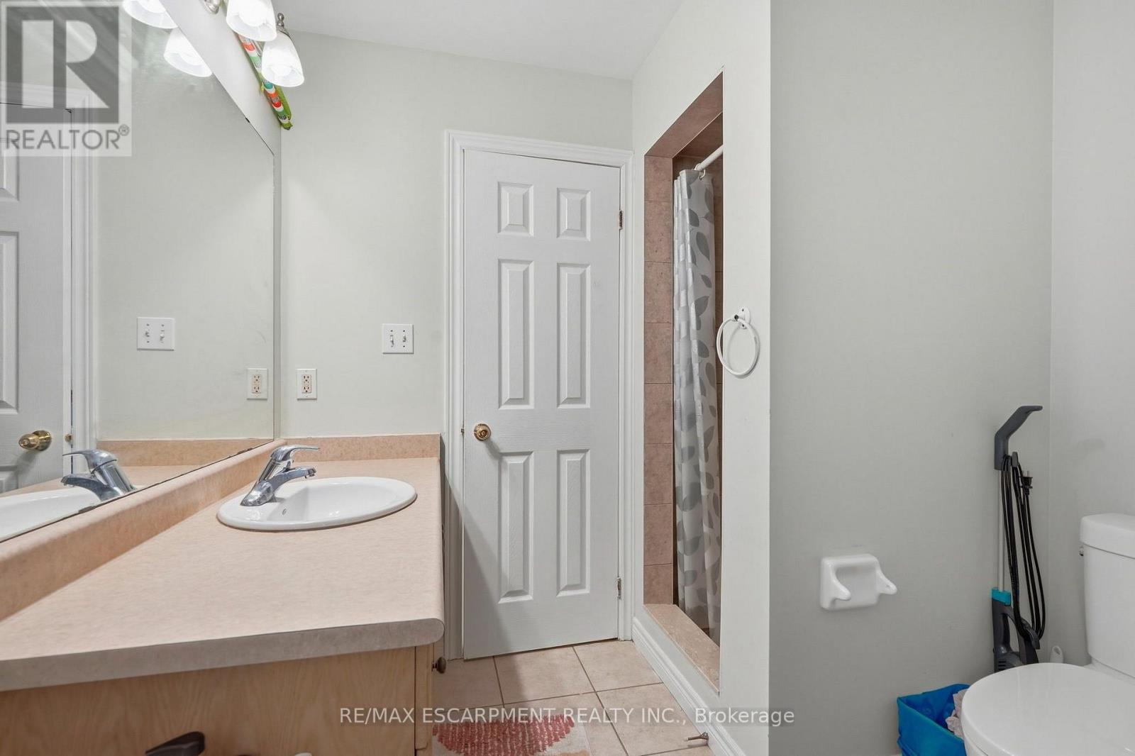 31 Peachwood Crescent, Hamilton, Ontario  L8E 5Z7 - Photo 26 - X13830082