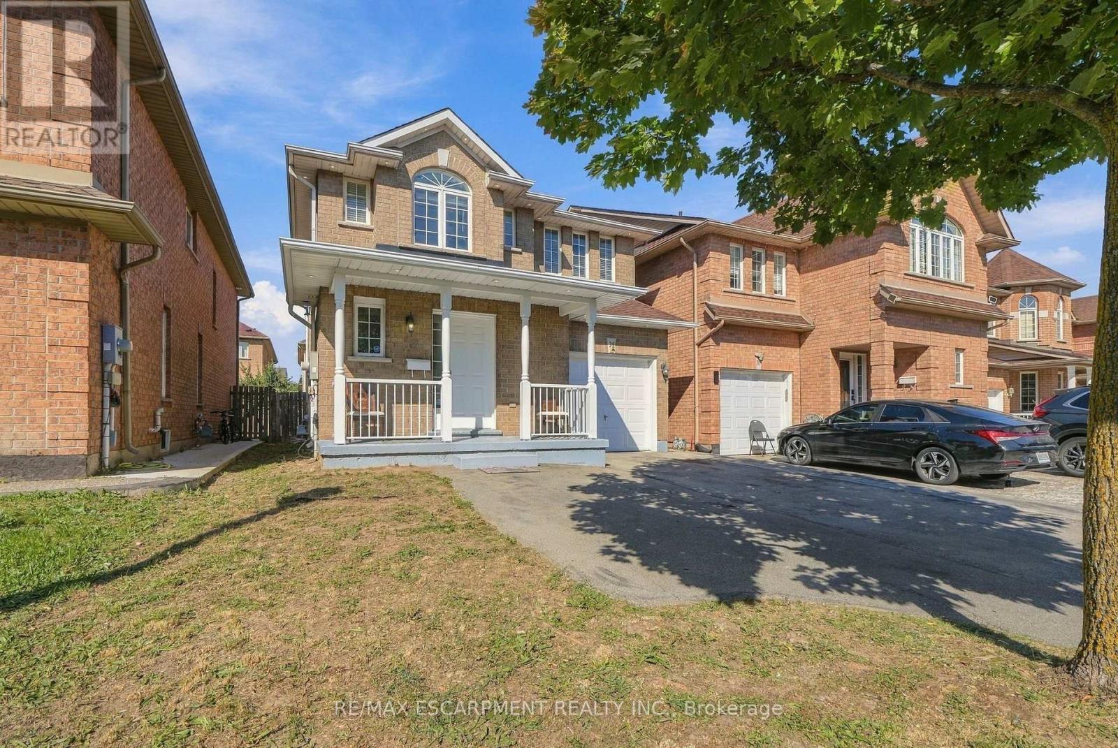 31 Peachwood Crescent, Hamilton, Ontario  L8E 5Z7 - Photo 3 - X13830082