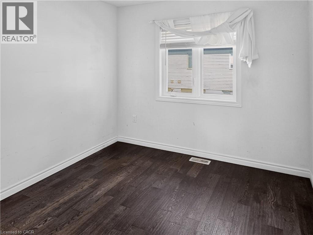2c Vic Chambers Place, Paris, Ontario  N3L 0E7 - Photo 12 - 40863209
