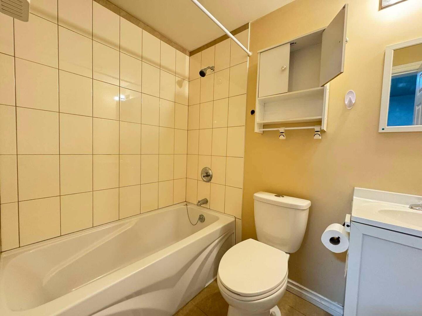 10663 138 Street, Surrey, British Columbia  V3T 4K7 - Photo 8 - R3169535