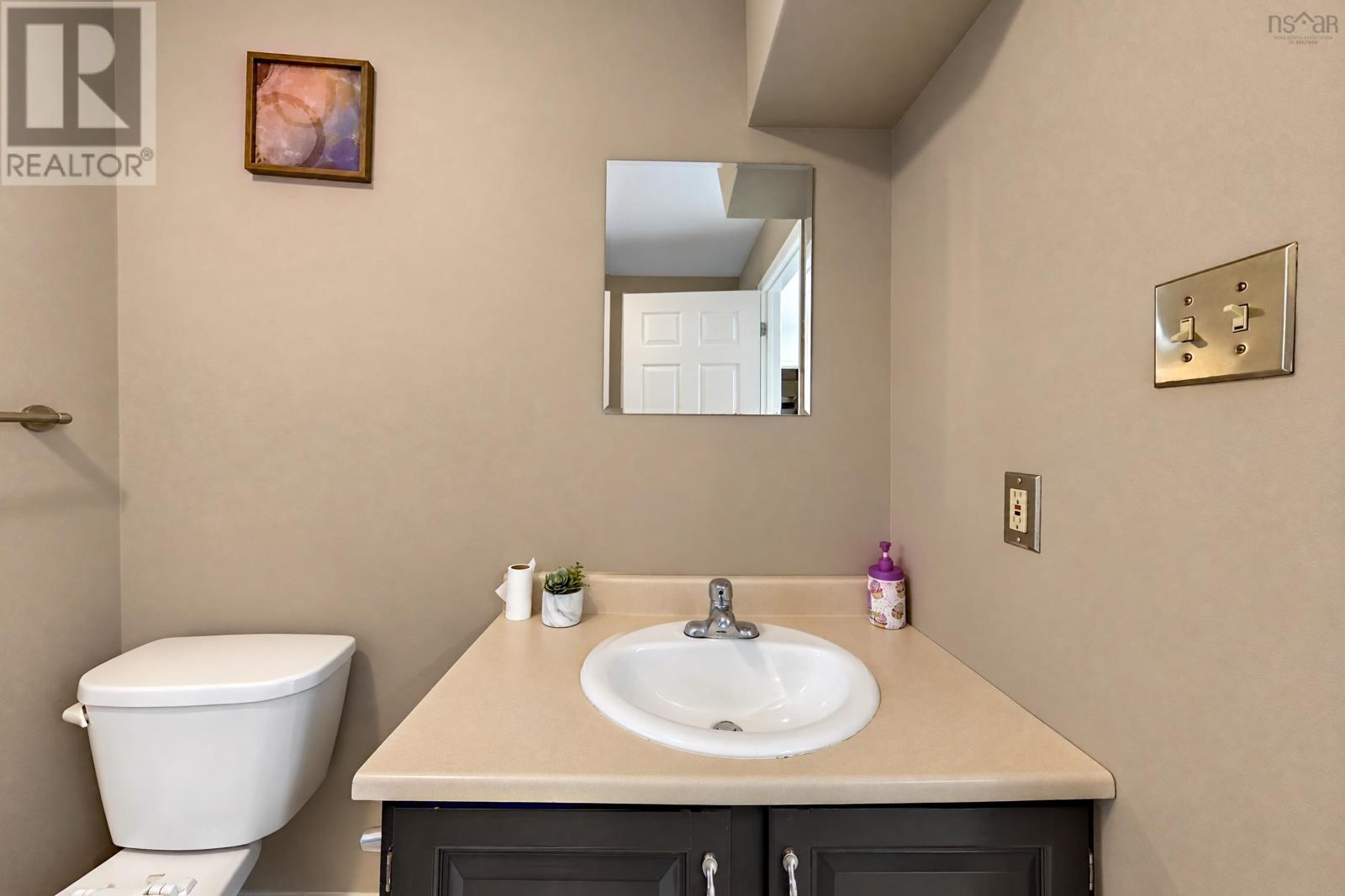 111 Shrewsbury Road, Dartmouth, Nova Scotia  B2V 2R6 - Photo 10 - 202624400