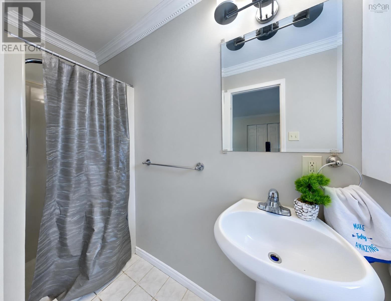 111 Shrewsbury Road, Dartmouth, Nova Scotia  B2V 2R6 - Photo 28 - 202624400
