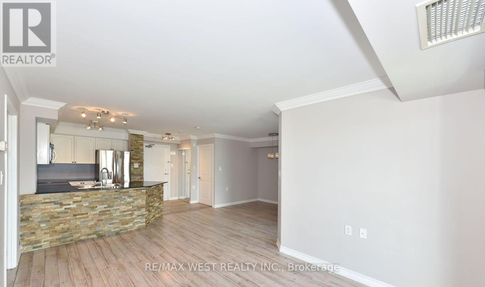 705 - 920 Sheppard Avenue E, Toronto, Ontario  M3H 0A2 - Photo 13 - C13828244