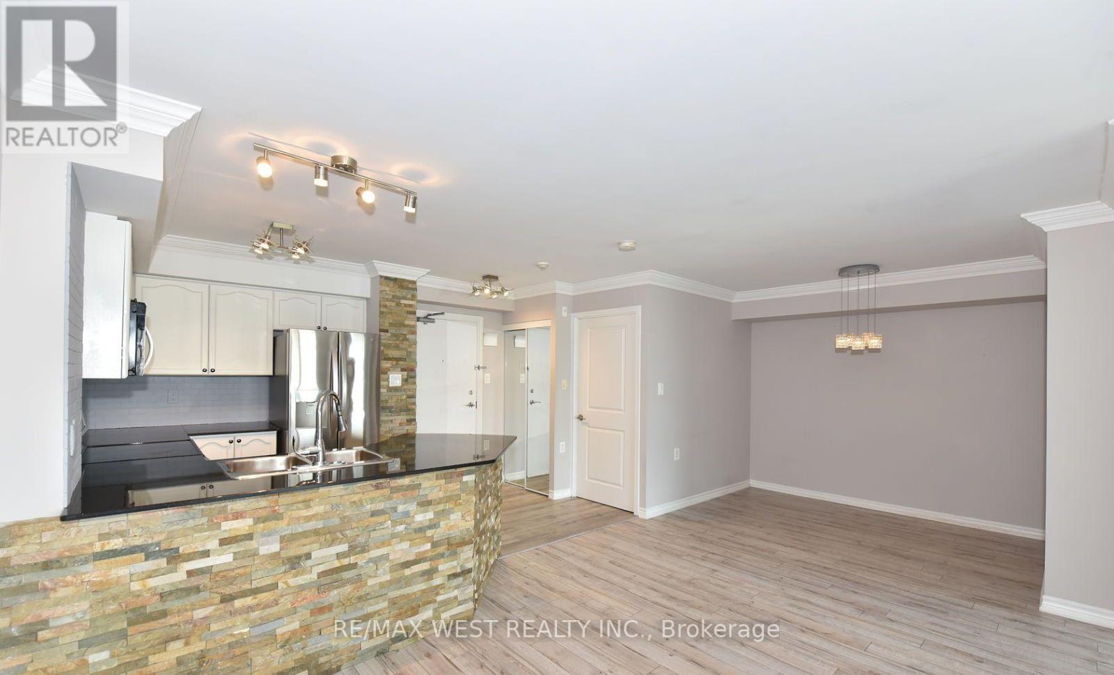 705 - 920 Sheppard Avenue E, Toronto, Ontario  M3H 0A2 - Photo 15 - C13828244