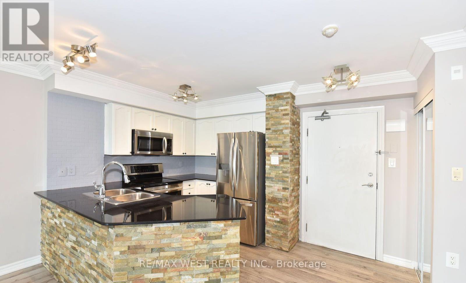 705 - 920 Sheppard Avenue E, Toronto, Ontario  M3H 0A2 - Photo 8 - C13828244
