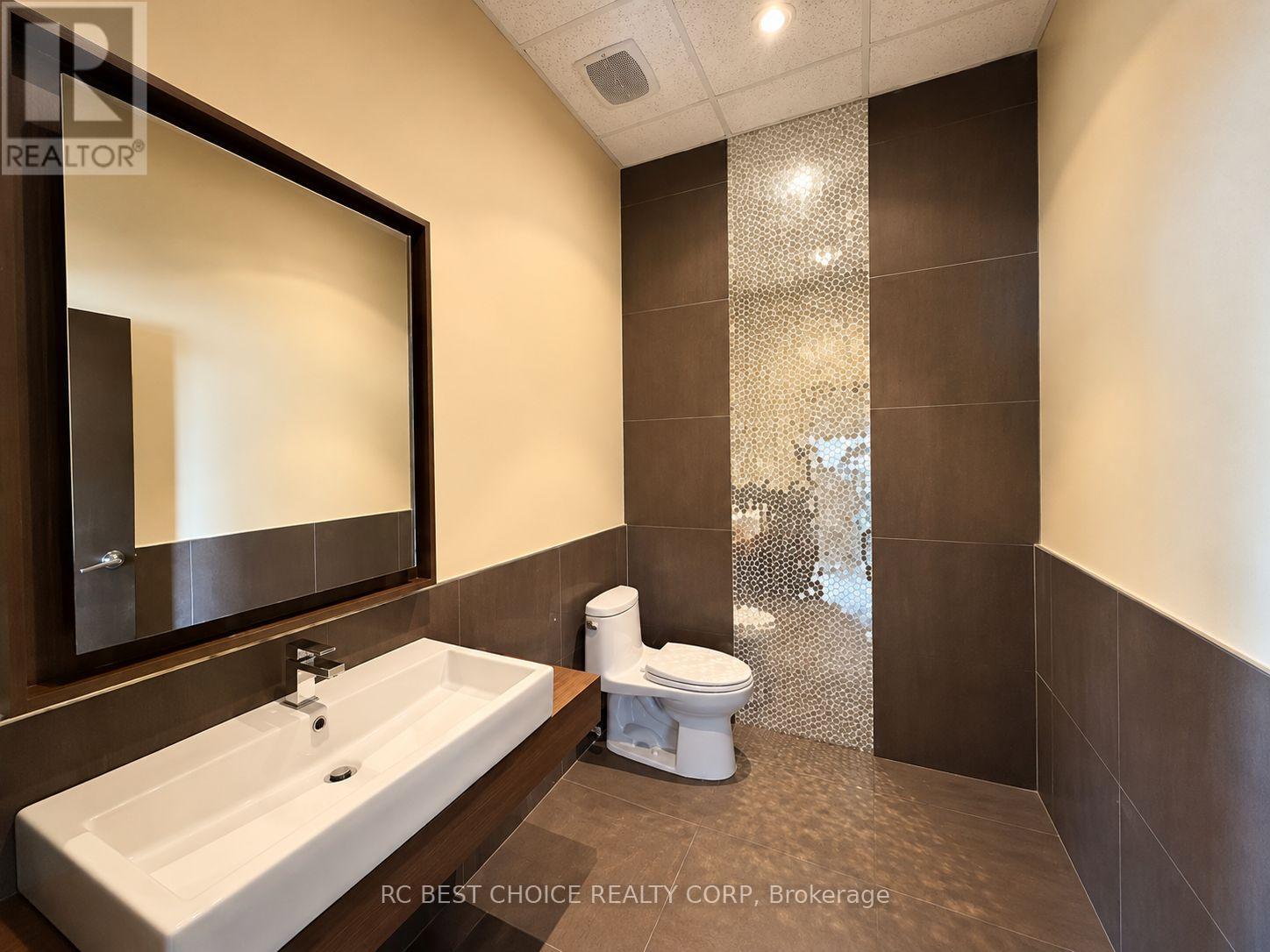201 - 20 Gibson Avenue, Markham, Ontario  L3R 0M7 - Photo 11 - N13829720
