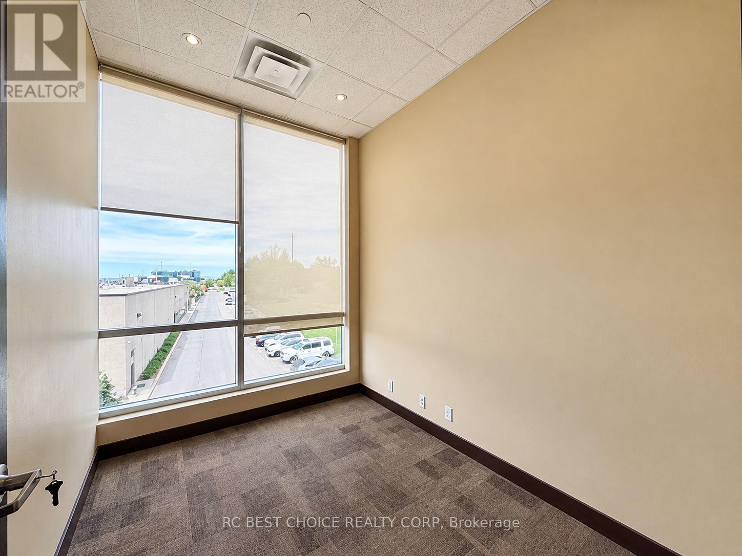 201 - 20 Gibson Avenue, Markham, Ontario  L3R 0M7 - Photo 5 - N13829720