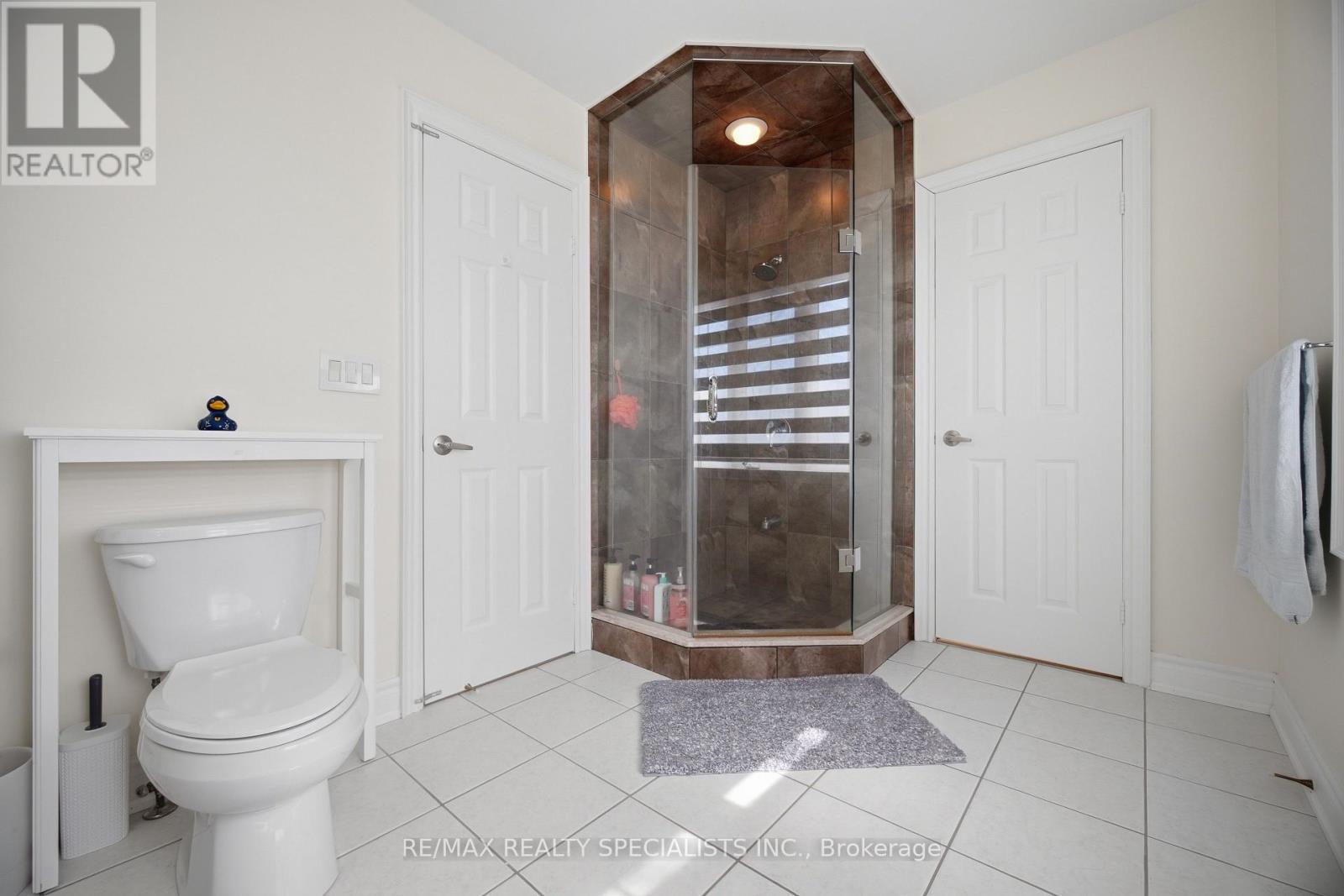 57 Fairview Road W, Mississauga, Ontario  L5B 1K7 - Photo 30 - W13040146