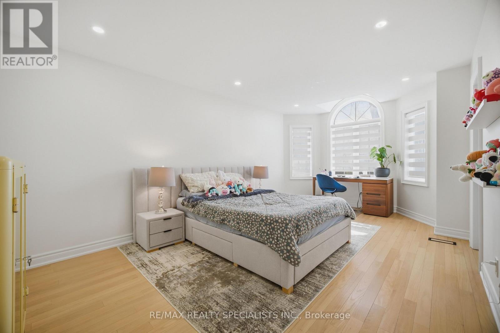 57 Fairview Road W, Mississauga, Ontario  L5B 1K7 - Photo 27 - W13040146