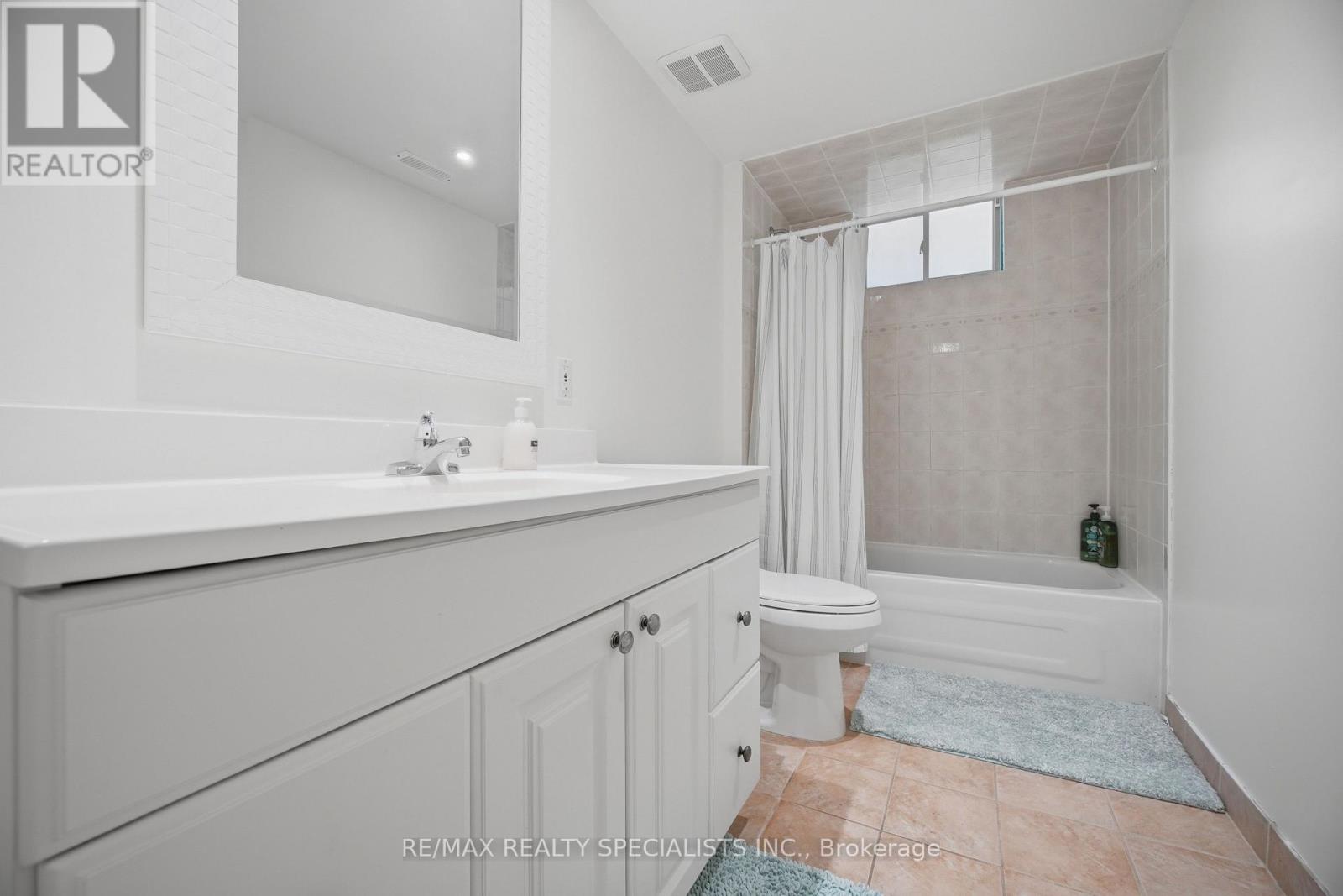 57 Fairview Road W, Mississauga, Ontario  L5B 1K7 - Photo 41 - W13040146
