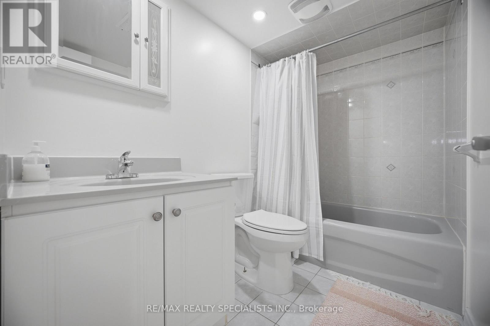 57 Fairview Road W, Mississauga, Ontario  L5B 1K7 - Photo 39 - W13040146