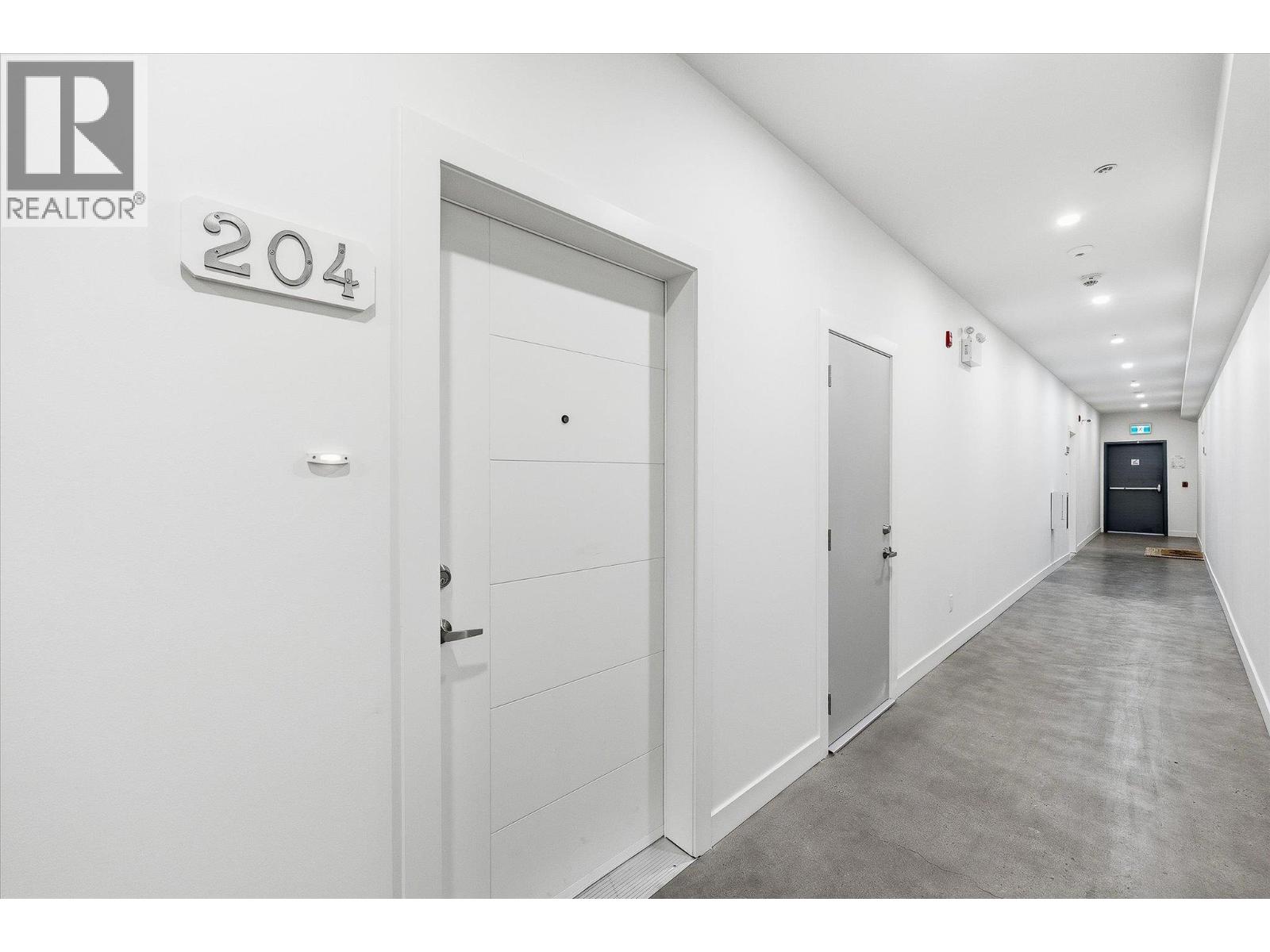 5300 Main Street Unit# 204, Kelowna, British Columbia V1W 0C1 - Photo 3 - 10401502
