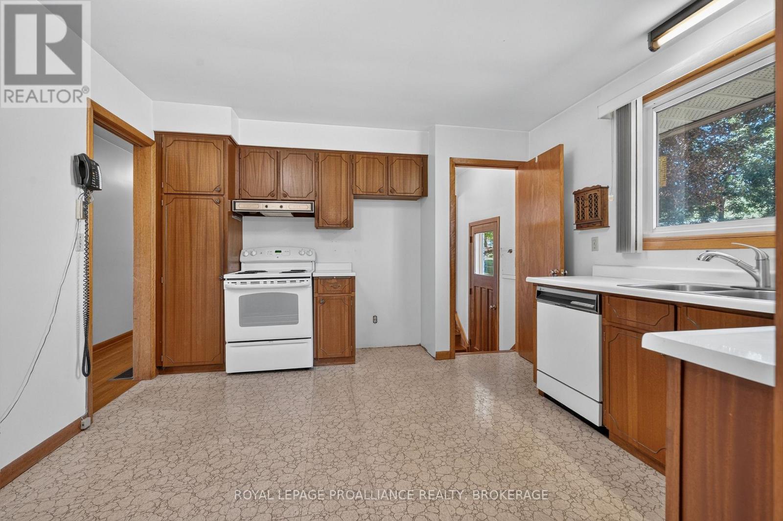 9 Dianna Street, Kingston, Ontario  K7L 4V1 - Photo 14 - X13829764