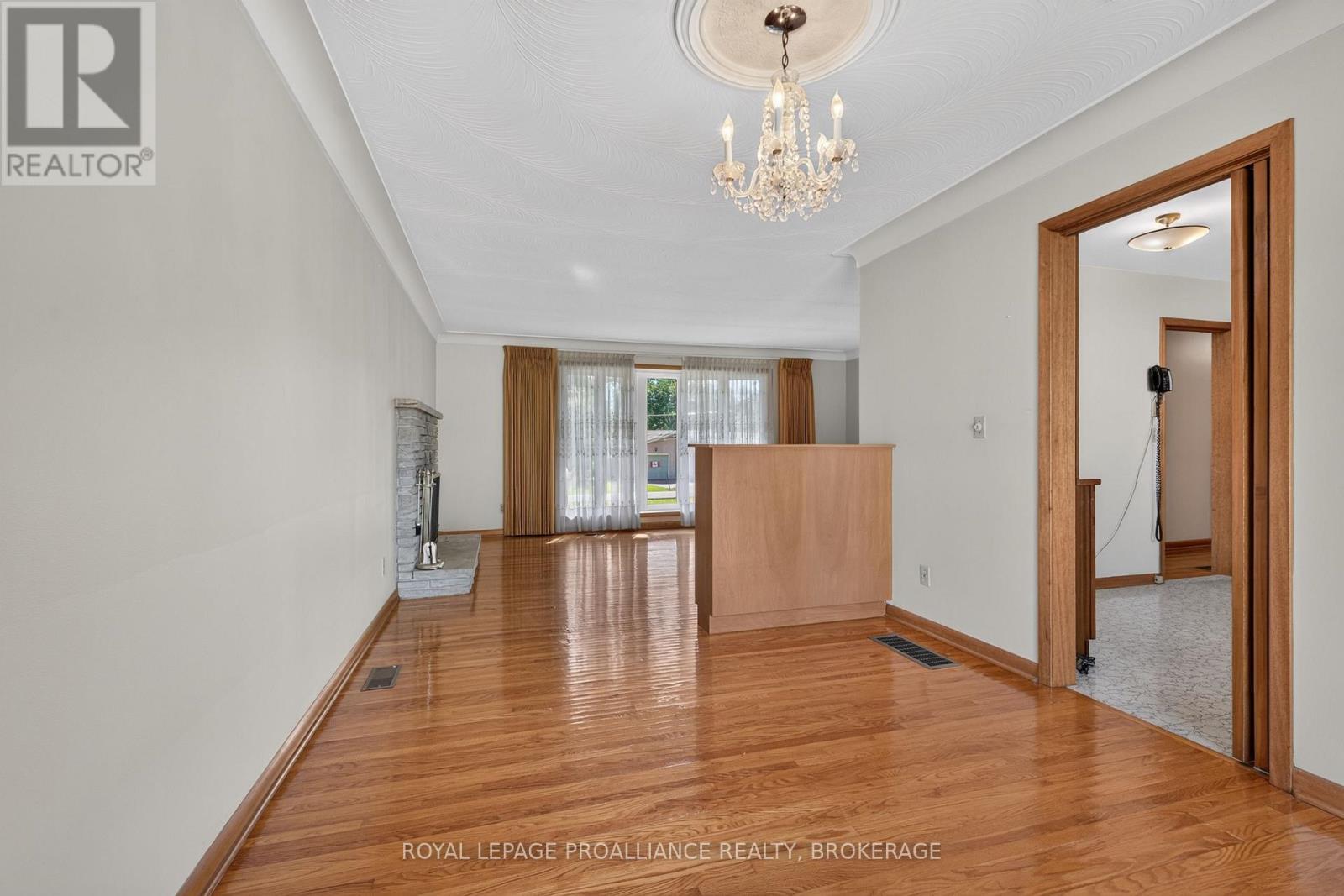 9 Dianna Street, Kingston, Ontario  K7L 4V1 - Photo 10 - X13829764
