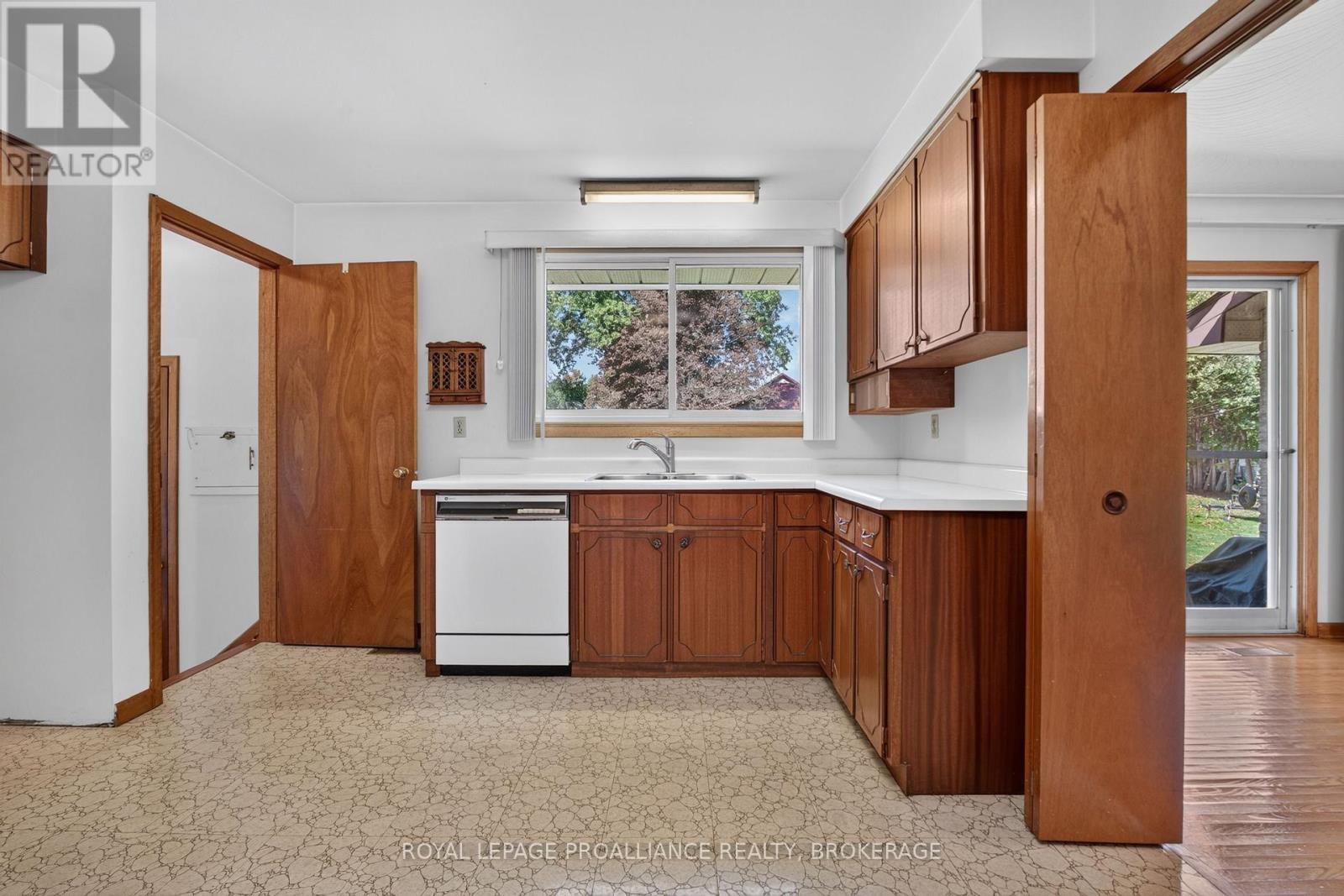 9 Dianna Street, Kingston, Ontario  K7L 4V1 - Photo 13 - X13829764
