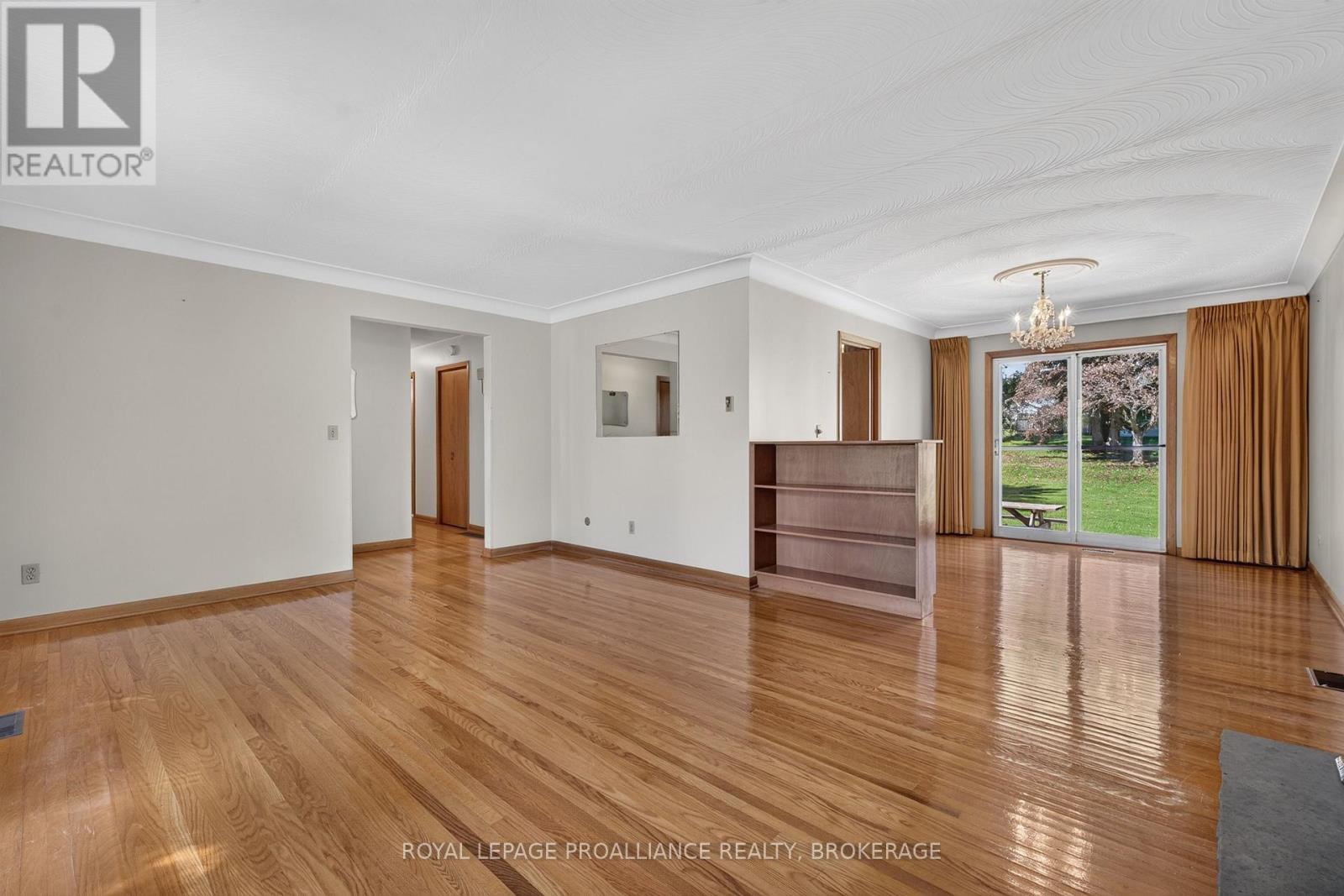 9 Dianna Street, Kingston, Ontario  K7L 4V1 - Photo 11 - X13829764