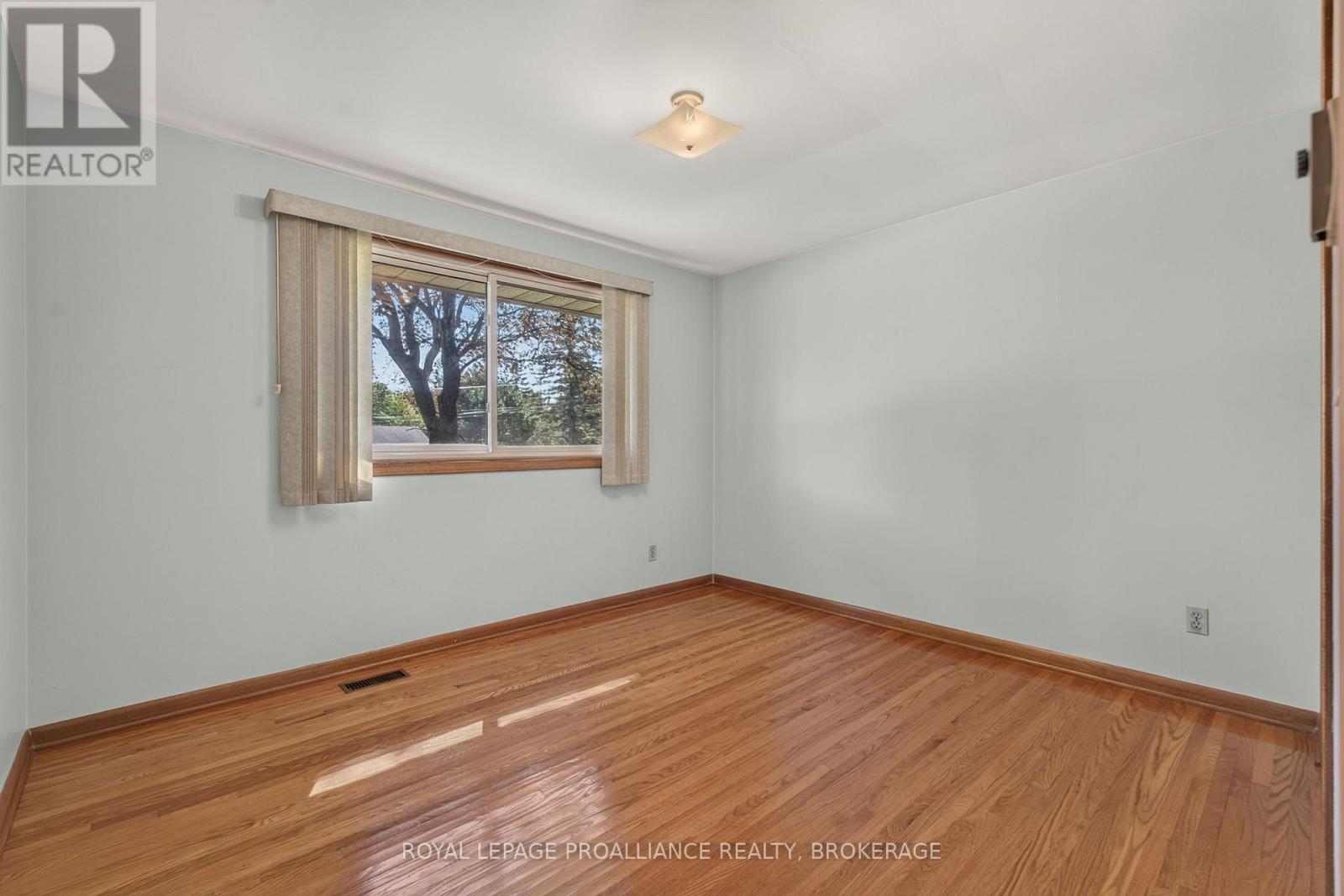 9 Dianna Street, Kingston, Ontario  K7L 4V1 - Photo 21 - X13829764