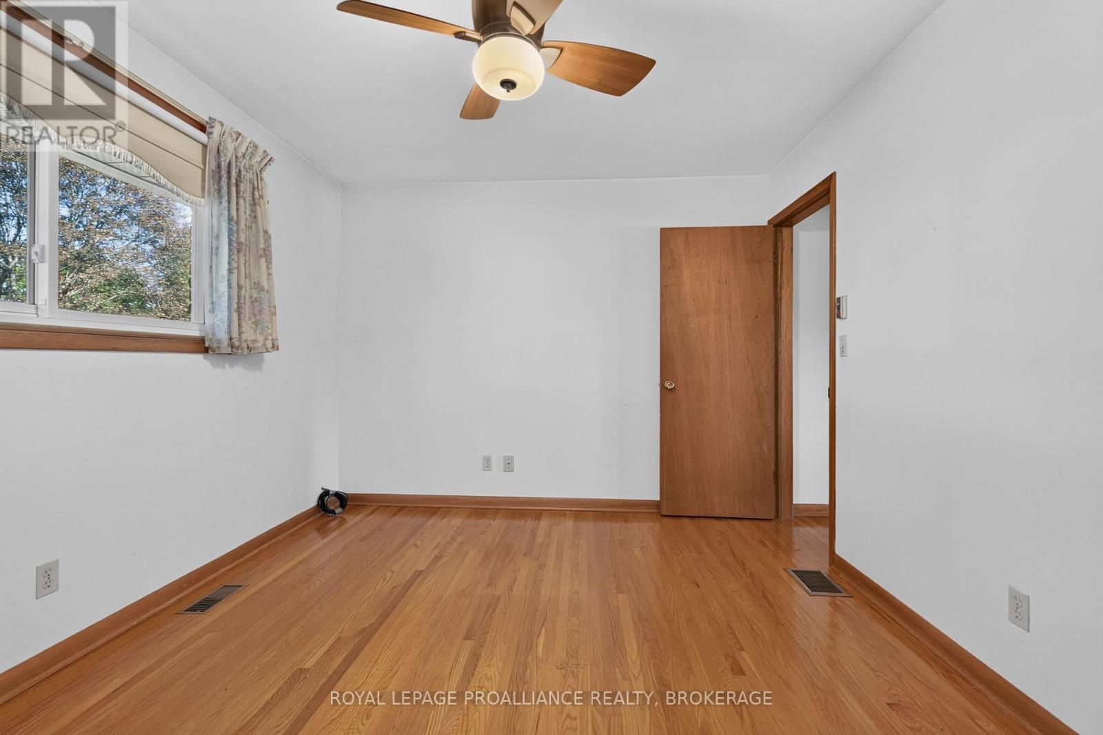 9 Dianna Street, Kingston, Ontario  K7L 4V1 - Photo 18 - X13829764