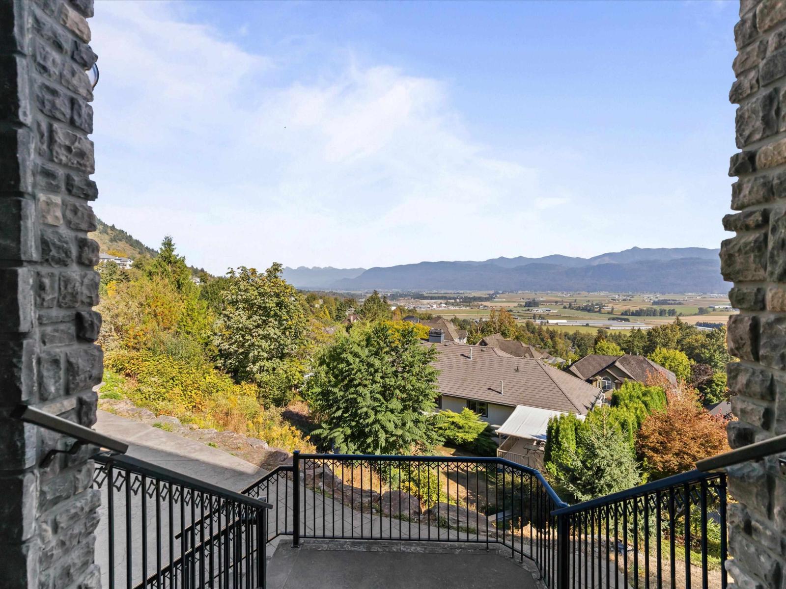 2651 Stonecroft Drive, Abbotsford, British Columbia  V3G 1K8 - Photo 5 - R3169668