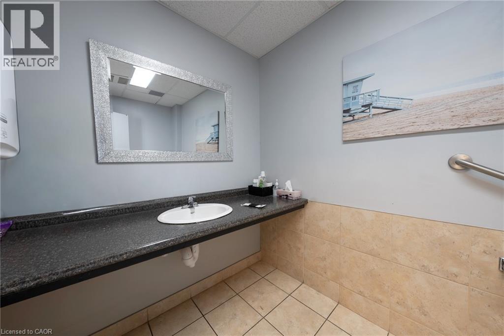1955 King Street E Unit# 1, Hamilton, Ontario  L8K 1W2 - Photo 10 - 40866380