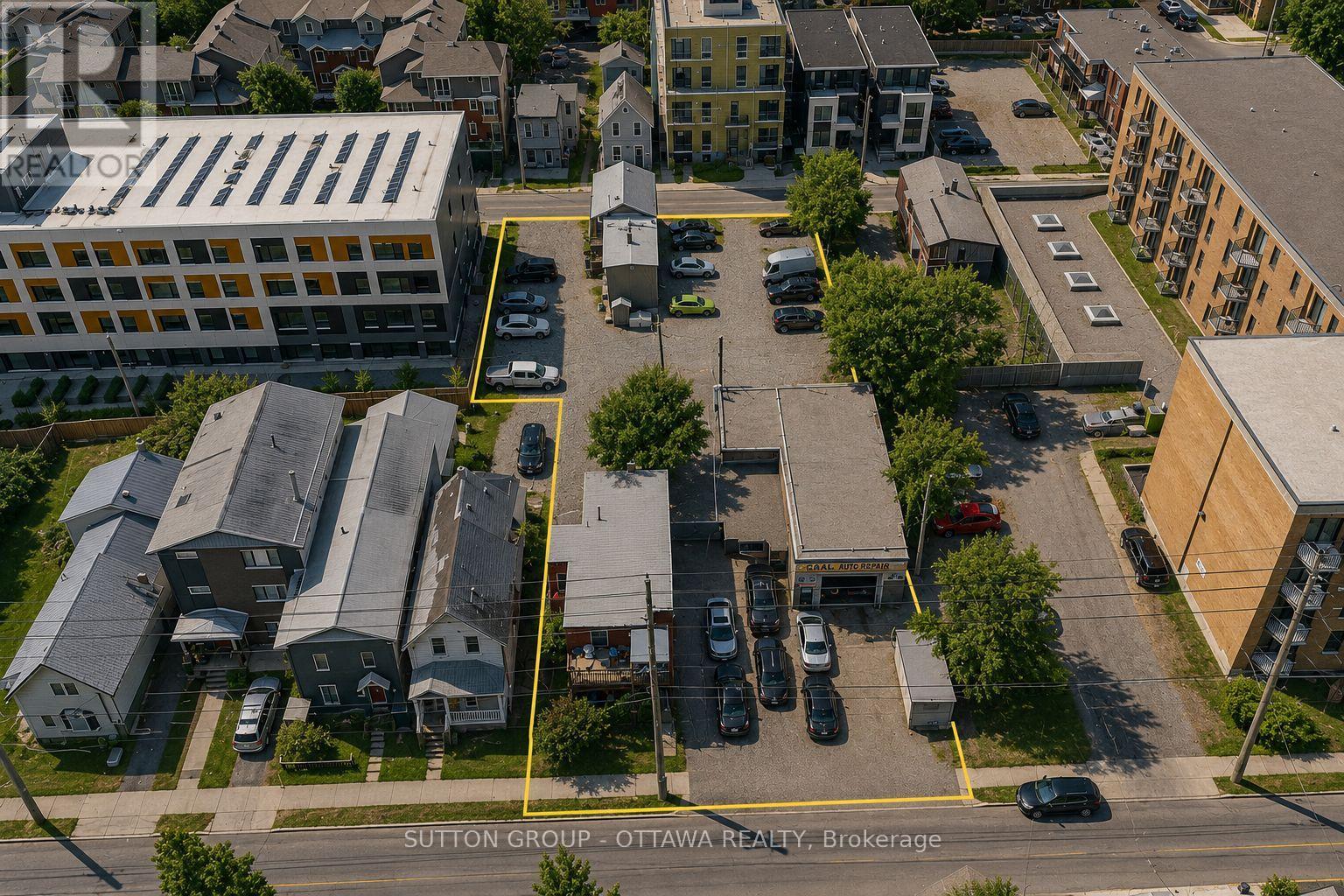 143 Forward & 140-144 Hinchey Avenue, Ottawa, Ontario K1Y 1K8 - Photo 2 - X13830124