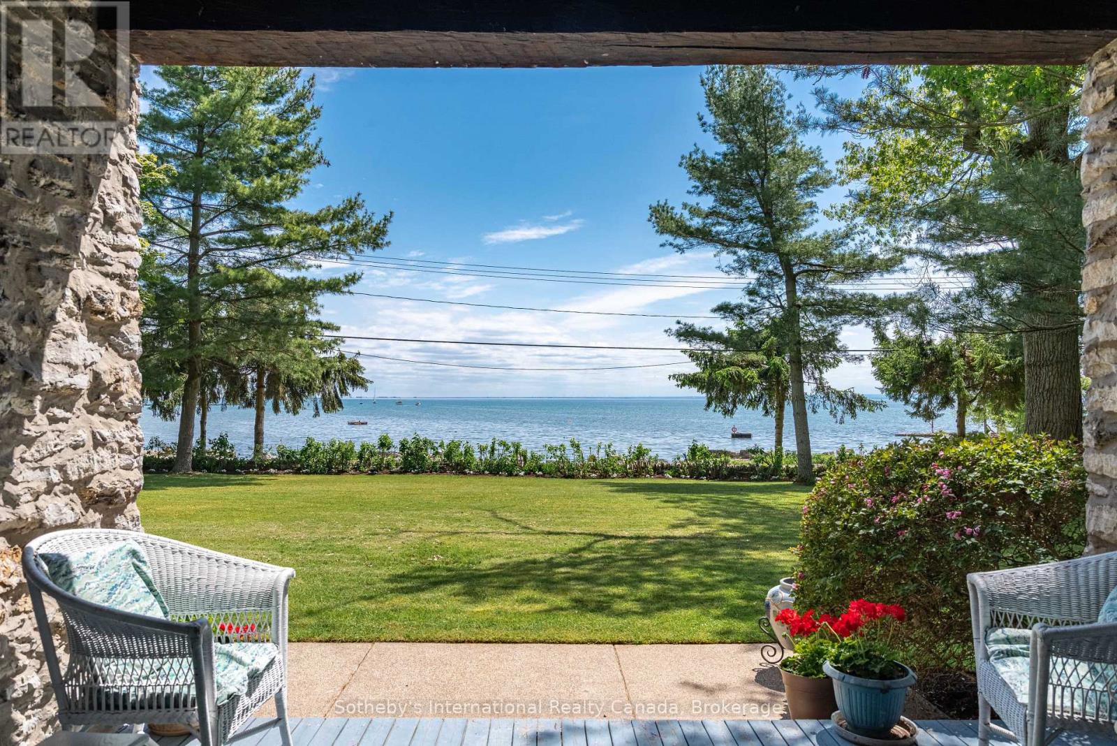 683 Point Abino Road S, Fort Erie, Ontario  L0S 1N0 - Photo 4 - X13830202