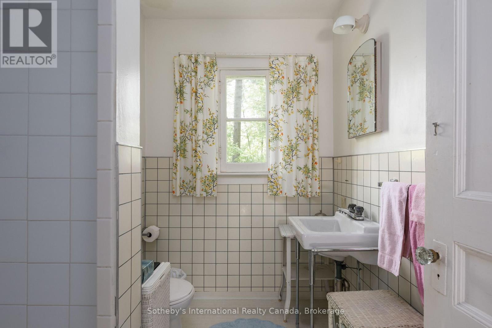 683 Point Abino Road S, Fort Erie, Ontario  L0S 1N0 - Photo 44 - X13830202