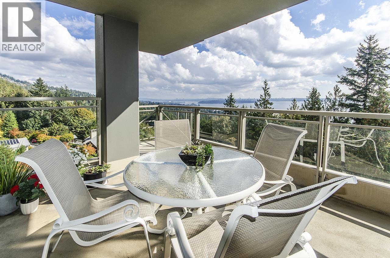 801 3335 Cypress Place, West Vancouver, British Columbia  V7S 3J8 - Photo 4 - R3169658
