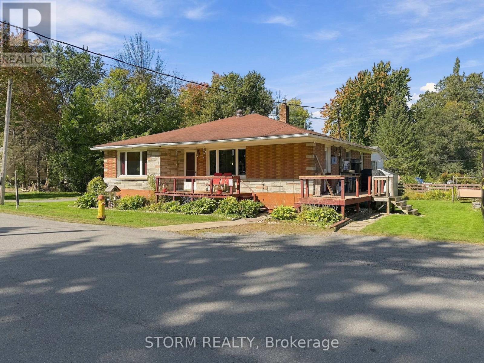 37 Oak Street, South Glengarry, Ontario  K0C 1N0 - Photo 3 - X13830138