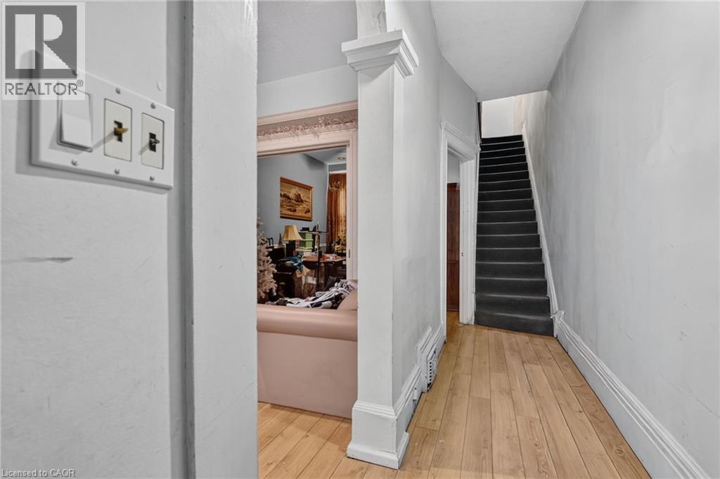 199 N Locke Street N, Hamilton, Ontario  L8R 3B1 - Photo 7 - 40866533