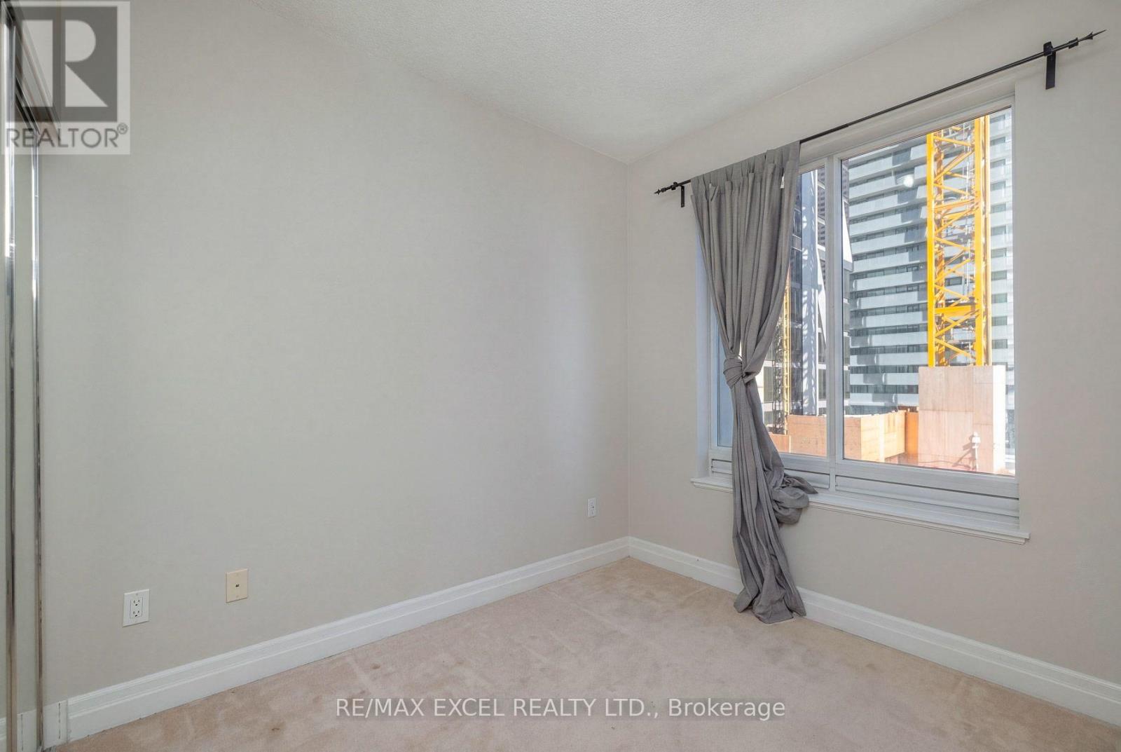 1205 - 35 Balmuto Street, Toronto, Ontario  M4Y 0A3 - Photo 8 - C13830118