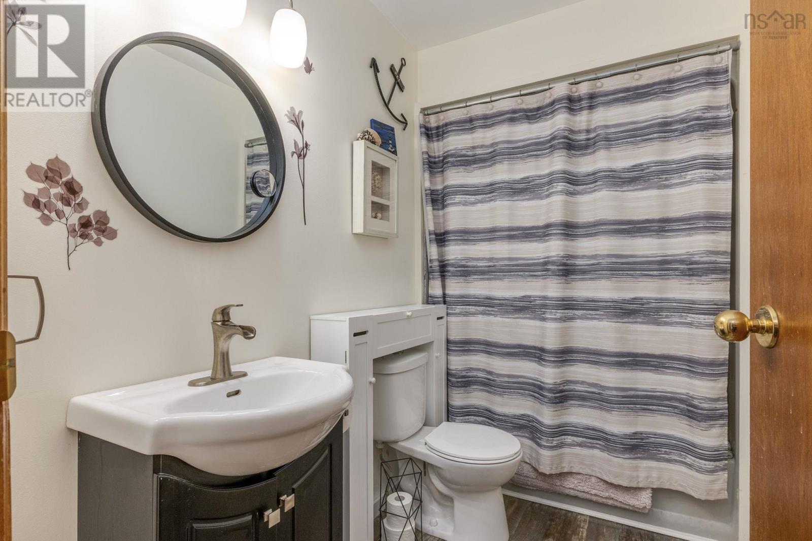 93 Regal Road, Dartmouth, Nova Scotia  B2W 4E9 - Photo 19 - 202624406