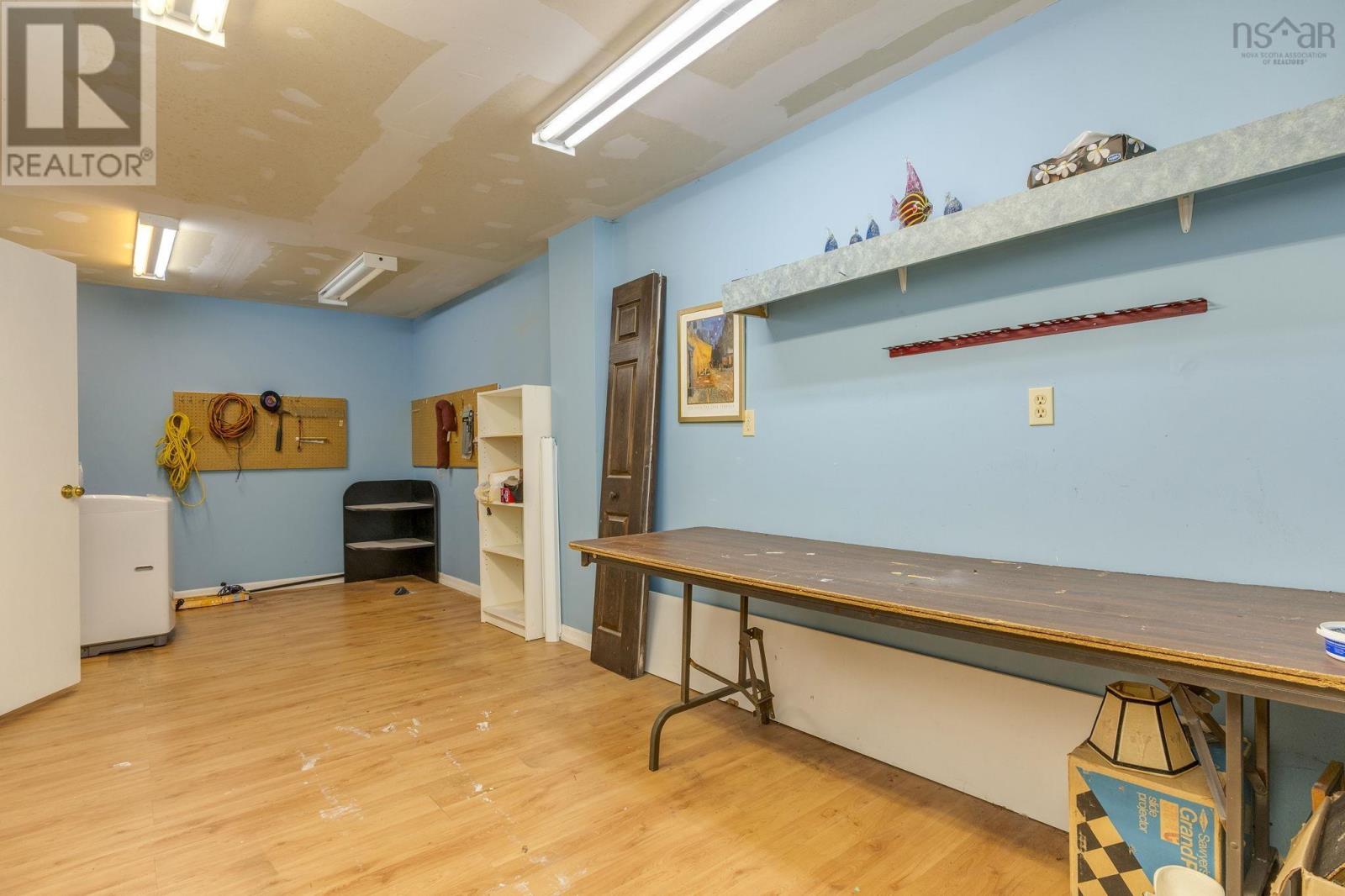 93 Regal Road, Dartmouth, Nova Scotia  B2W 4E9 - Photo 34 - 202624406